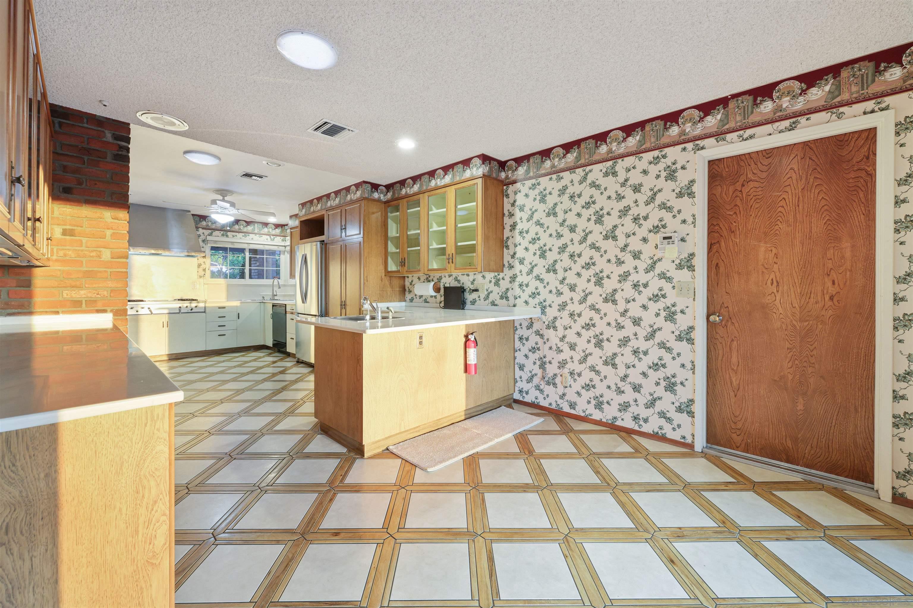 Detail Gallery Image 21 of 37 For 9515  Bonnie Lynn Way, La Mesa,  CA 91941 - 3 Beds | 2 Baths