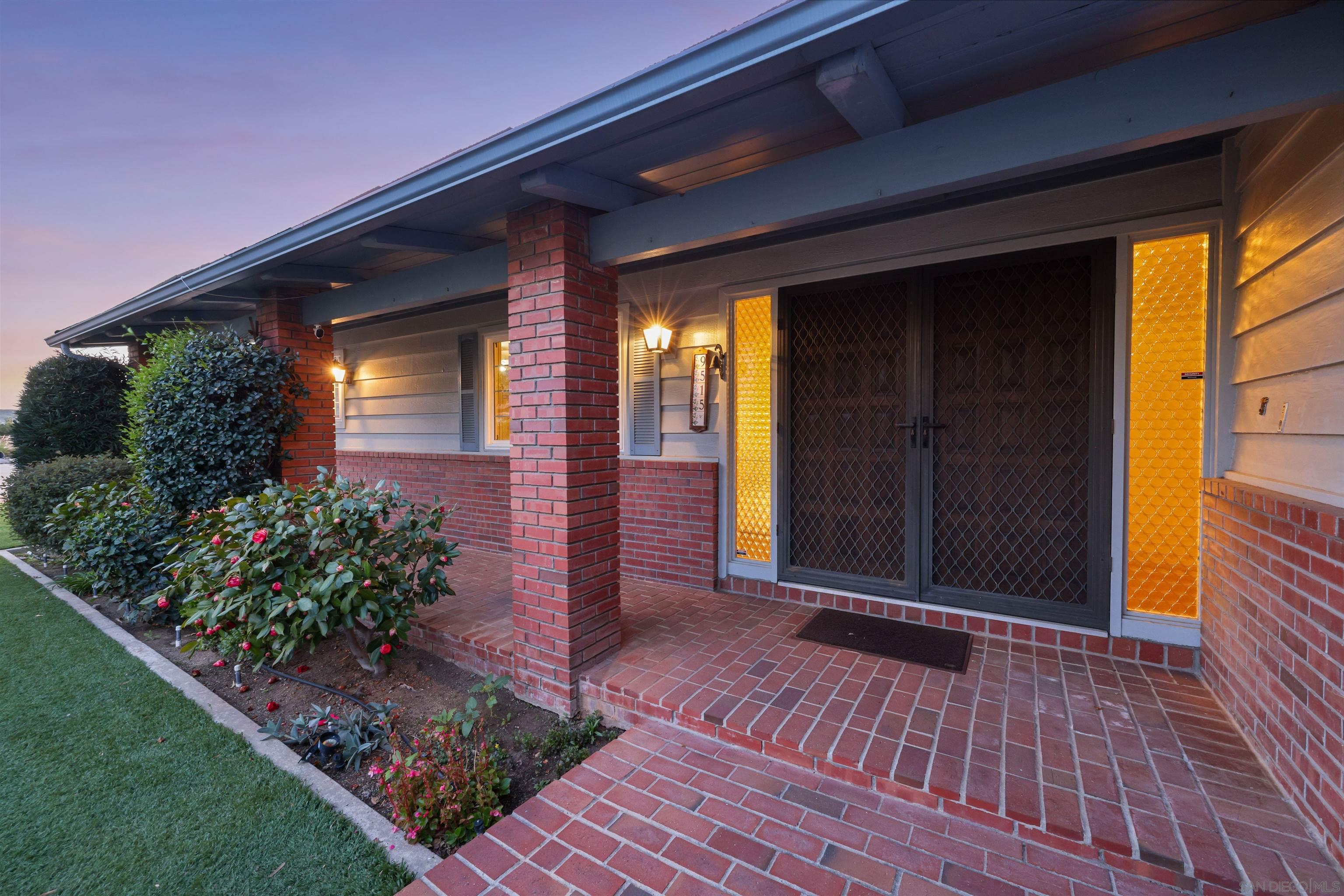 Detail Gallery Image 5 of 37 For 9515  Bonnie Lynn Way, La Mesa,  CA 91941 - 3 Beds | 2 Baths