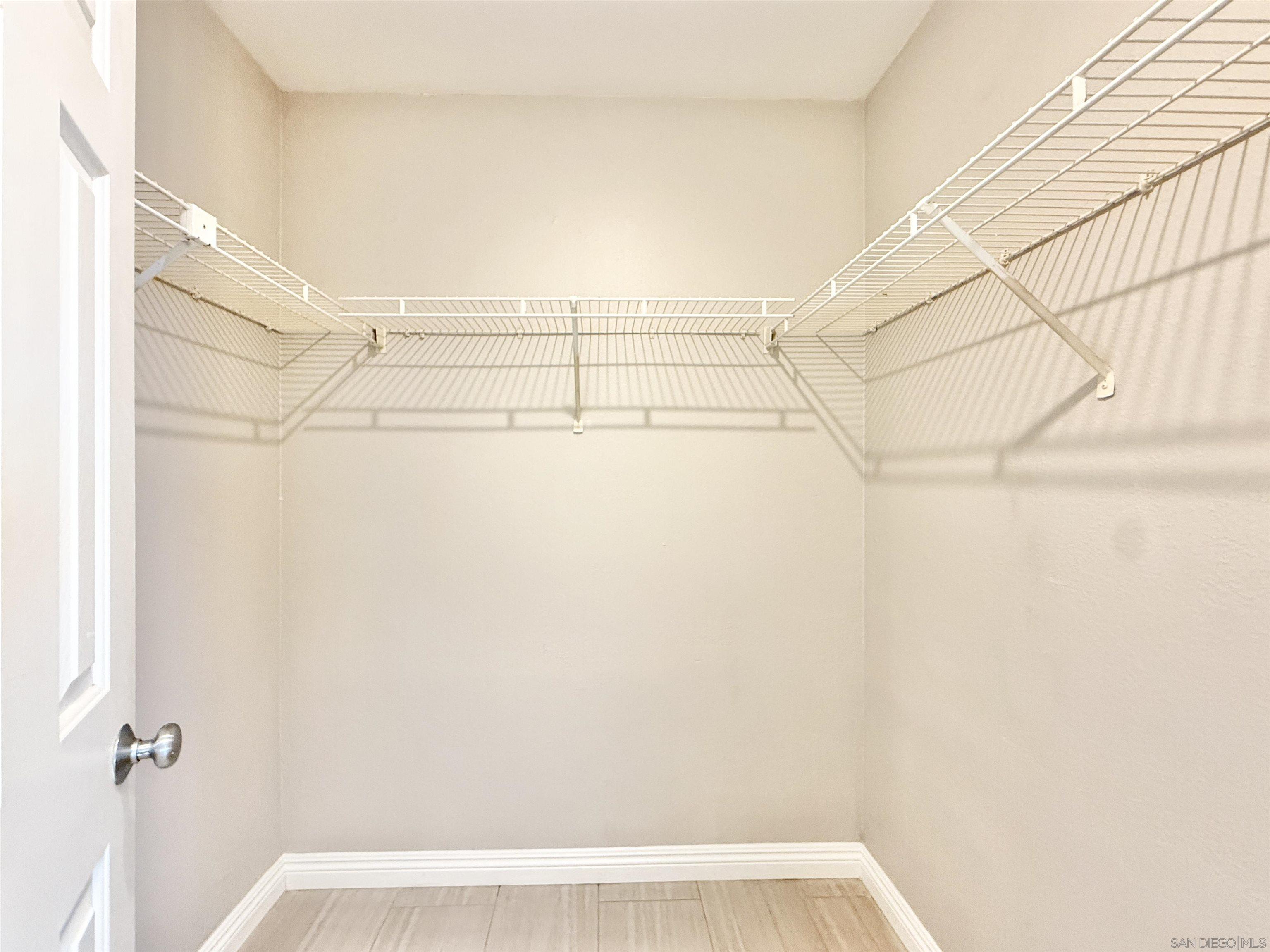 Detail Gallery Image 12 of 18 For 7405  Charmant Dr  #2001,  San Diego,  CA 92122 - 1 Beds | 1 Baths