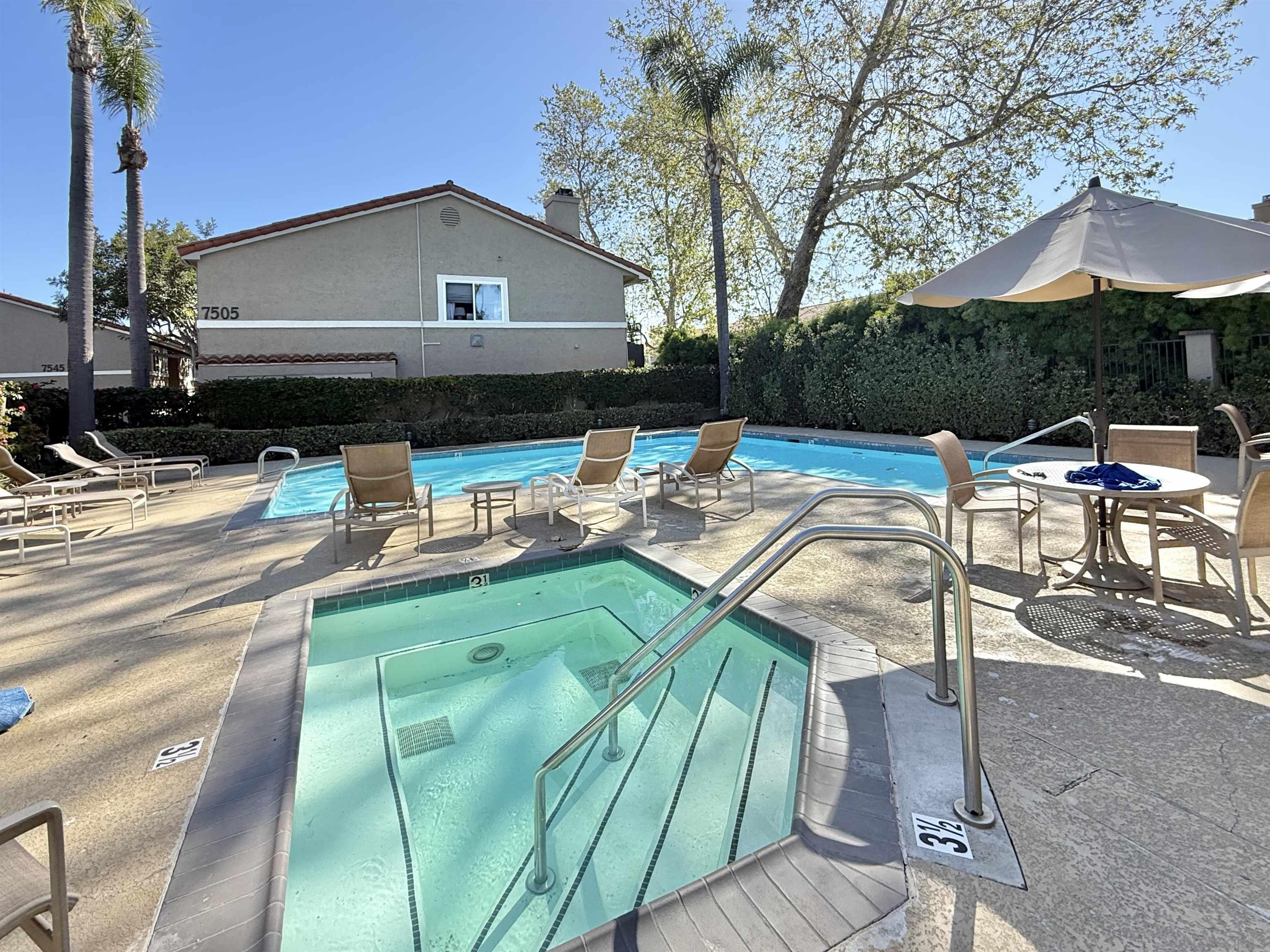 Detail Gallery Image 17 of 18 For 7405  Charmant Dr  #2001,  San Diego,  CA 92122 - 1 Beds | 1 Baths