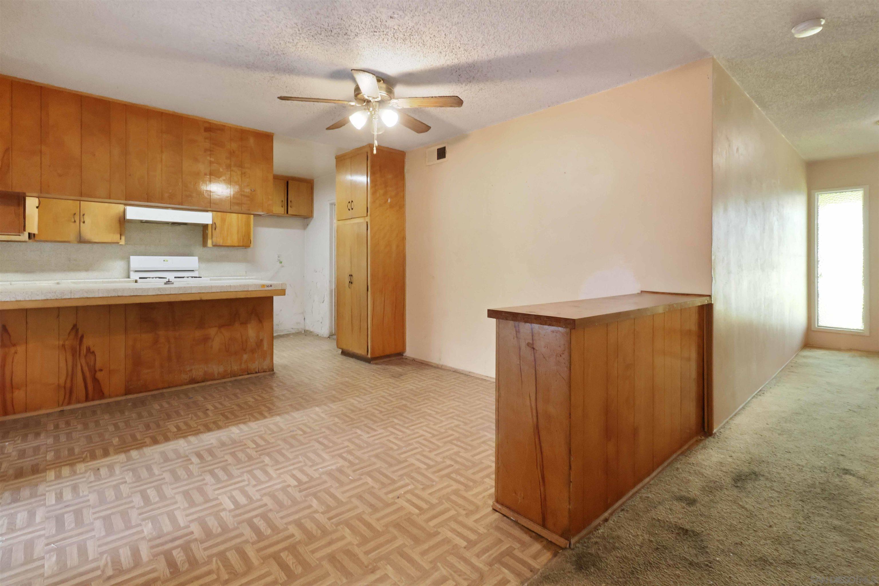 Detail Gallery Image 11 of 31 For 361  Oxford, Chula Vista,  CA 91911 - – Beds | – Baths