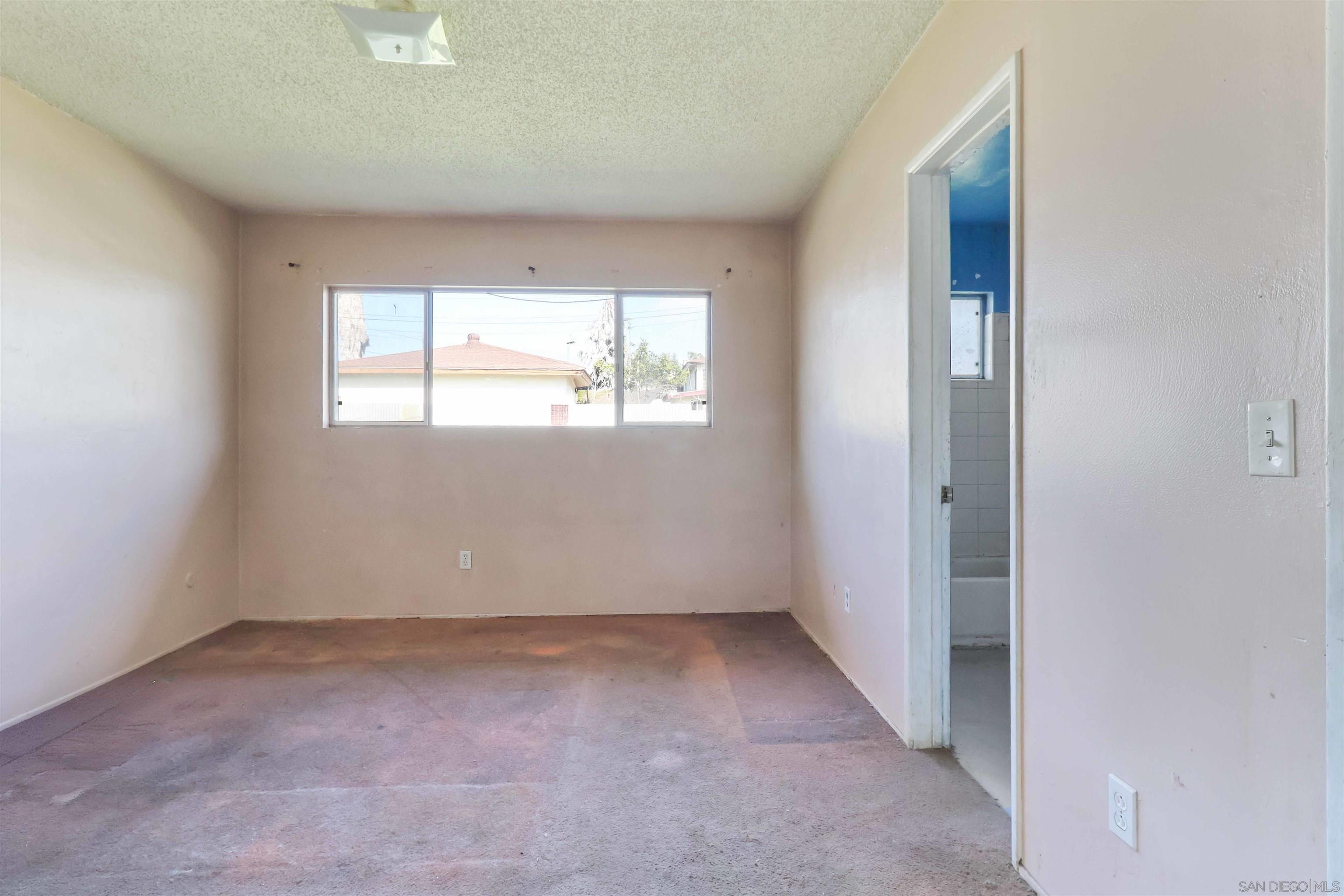 Detail Gallery Image 14 of 31 For 361  Oxford, Chula Vista,  CA 91911 - – Beds | – Baths