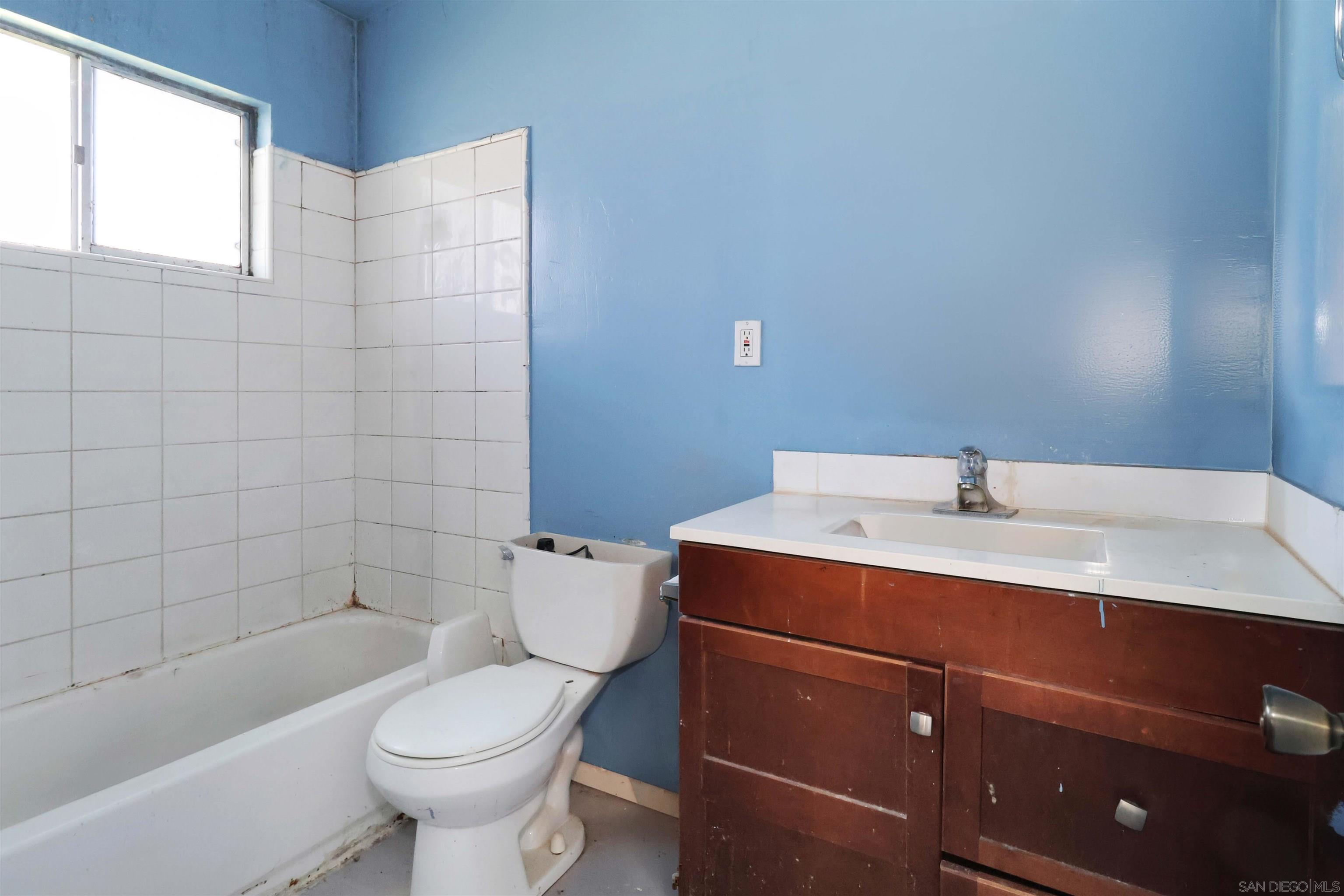 Detail Gallery Image 16 of 31 For 361  Oxford, Chula Vista,  CA 91911 - – Beds | – Baths