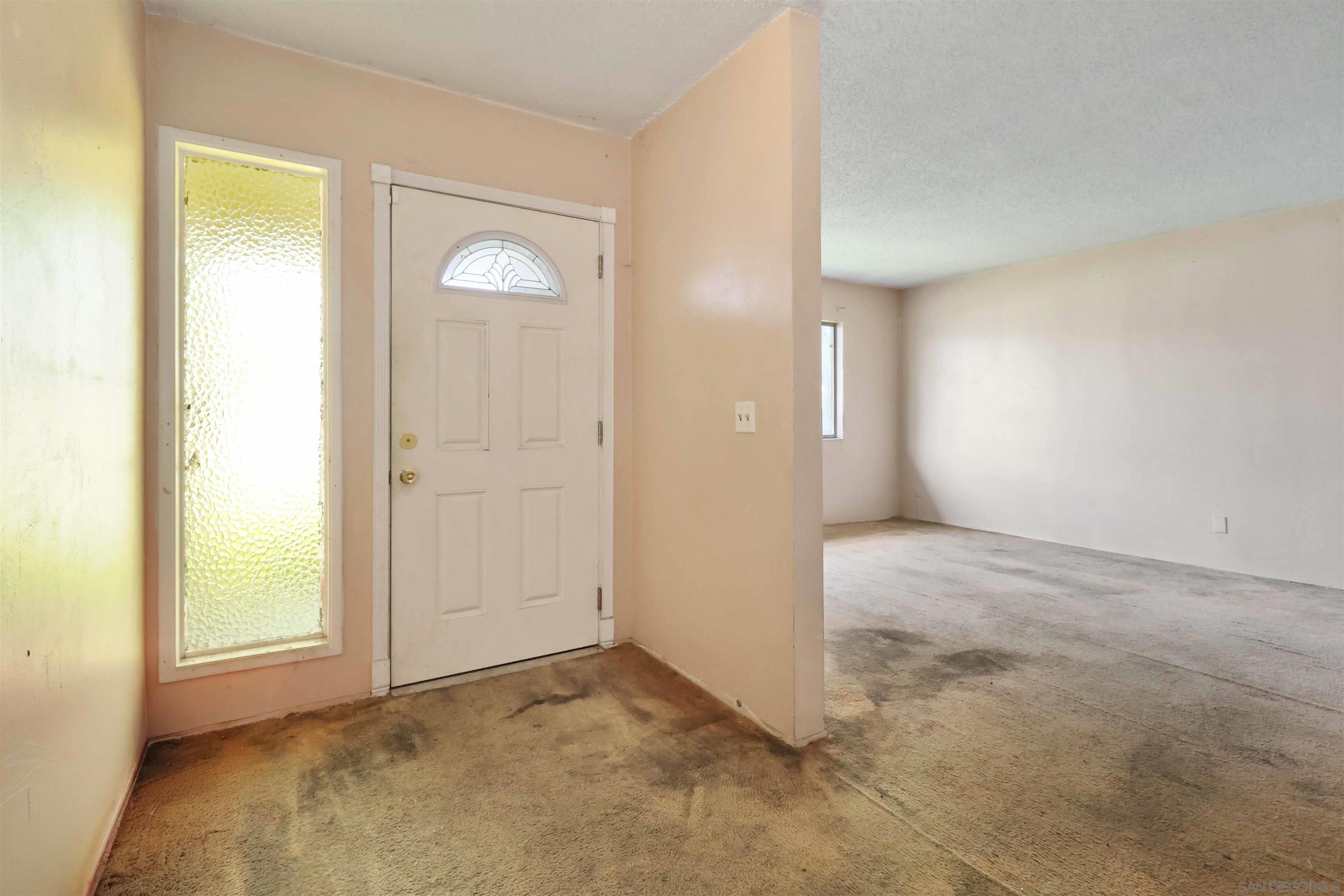 Detail Gallery Image 9 of 31 For 361  Oxford, Chula Vista,  CA 91911 - – Beds | – Baths