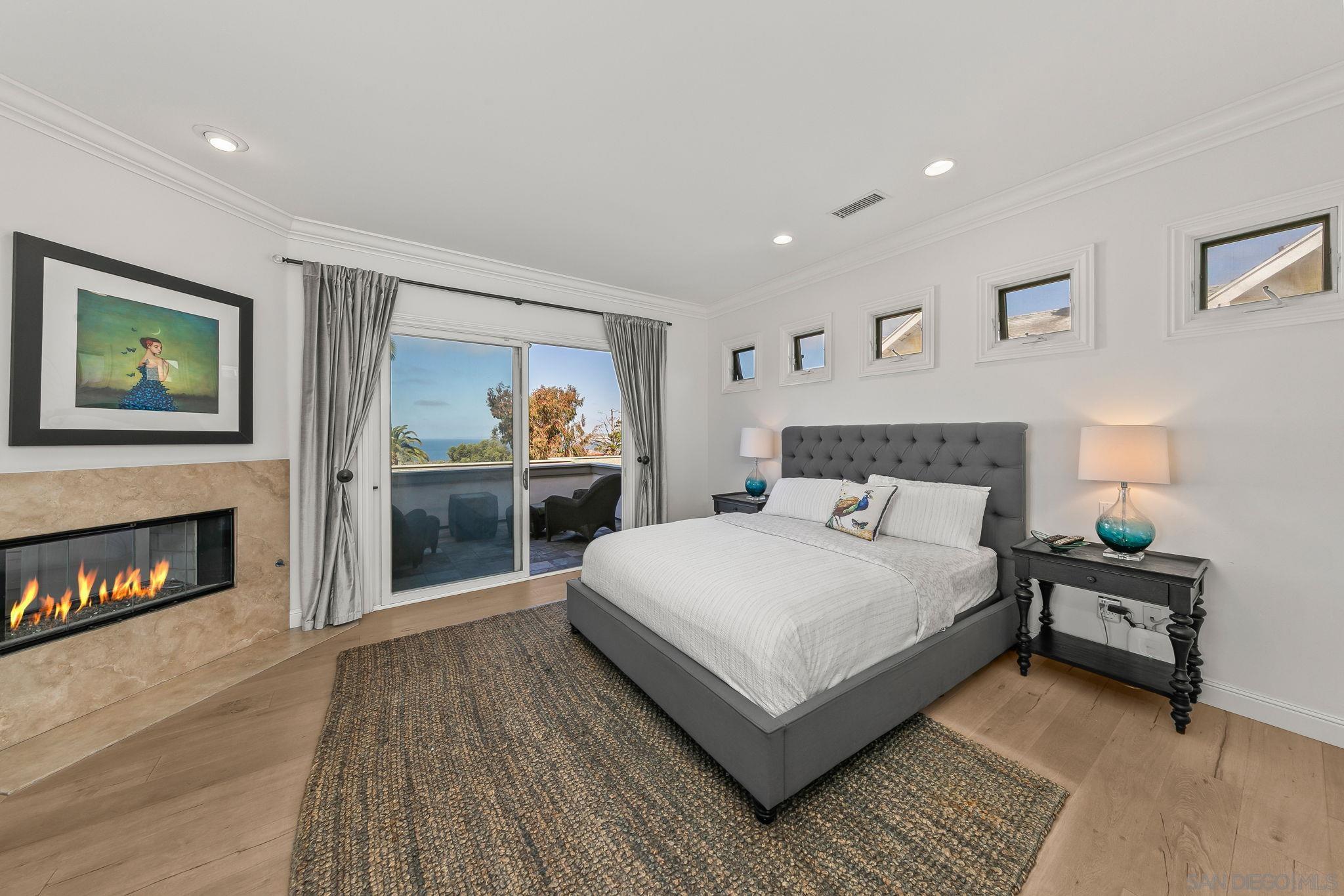 Detail Gallery Image 28 of 60 For 7651  Country Club Drive, La Jolla,  CA 92037 - 3 Beds | 3/1 Baths