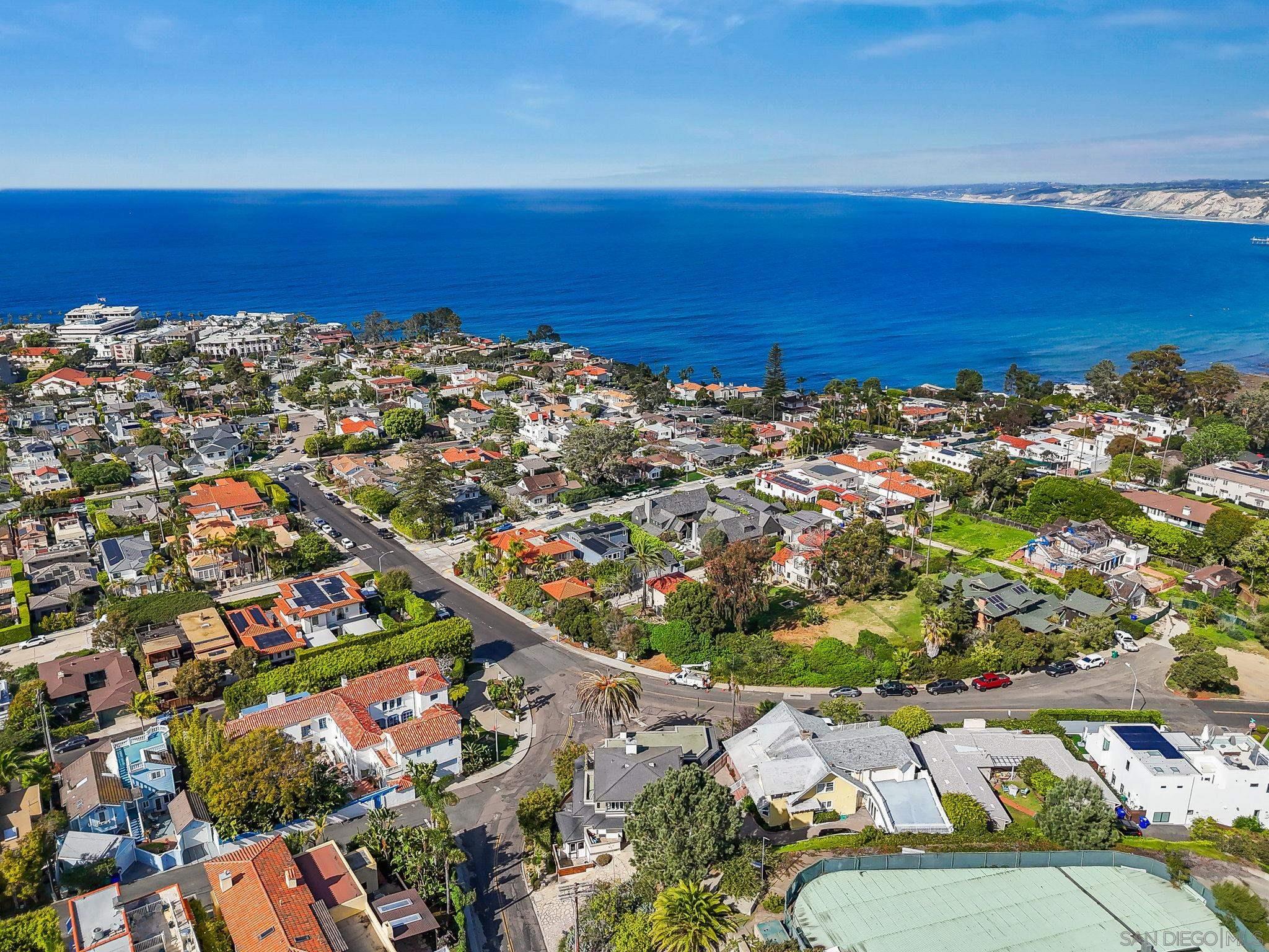 Detail Gallery Image 55 of 60 For 7651  Country Club Drive, La Jolla,  CA 92037 - 3 Beds | 3/1 Baths