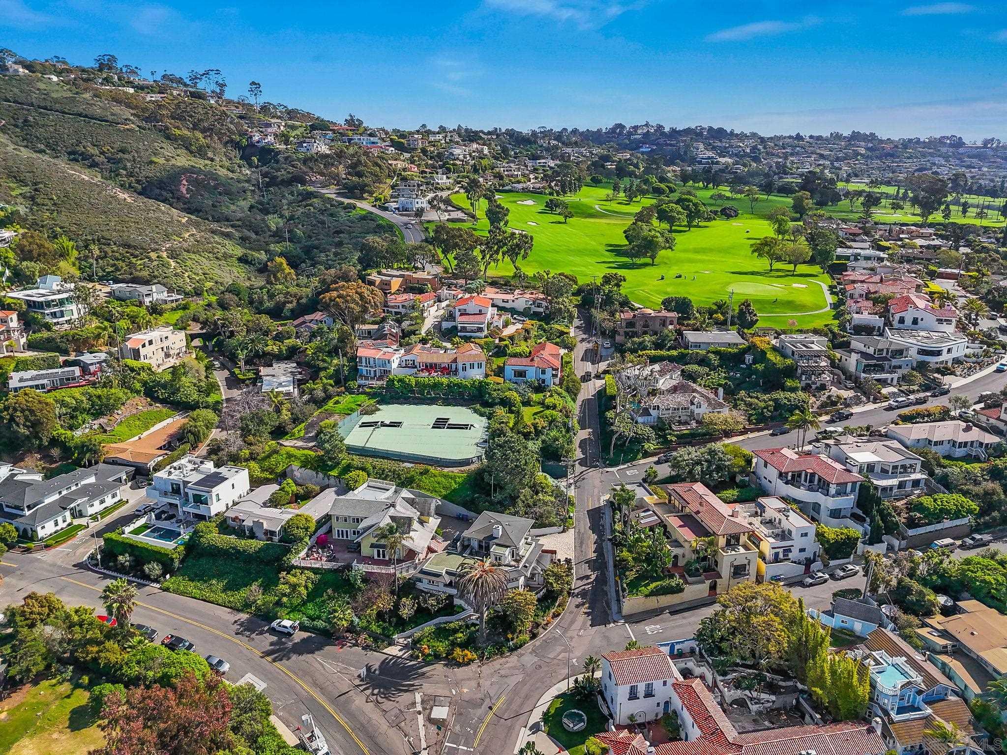 Detail Gallery Image 58 of 60 For 7651  Country Club Drive, La Jolla,  CA 92037 - 3 Beds | 3/1 Baths