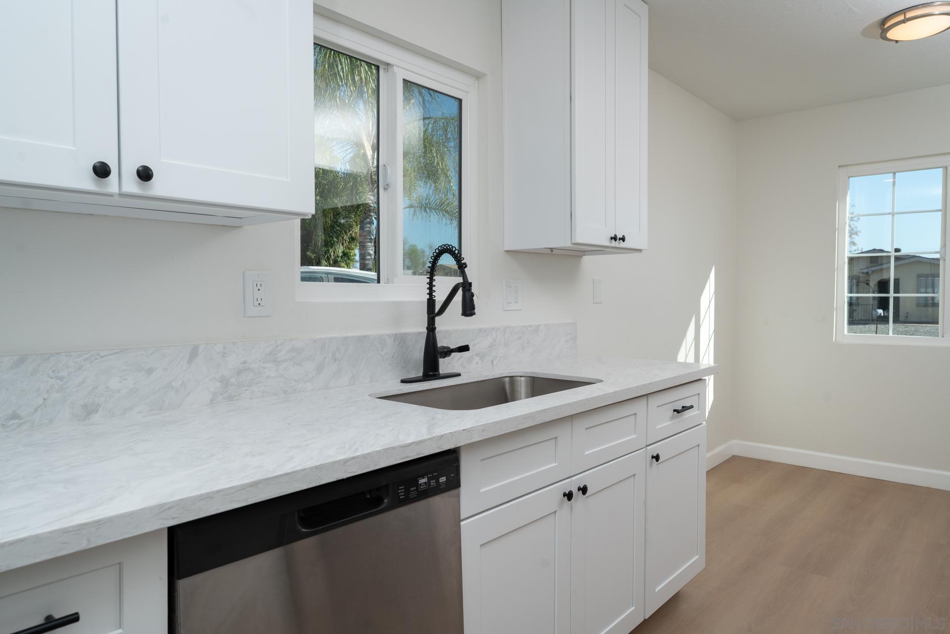 Detail Gallery Image 14 of 39 For 2398  San Bernardo Ave, Hemet,  CA 92545 - 2 Beds | 1/1 Baths