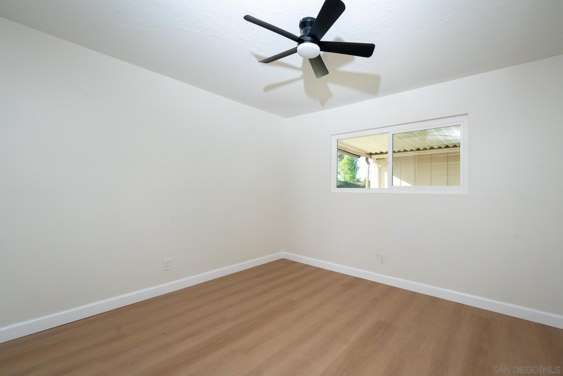 Detail Gallery Image 16 of 39 For 2398  San Bernardo Ave, Hemet,  CA 92545 - 2 Beds | 1/1 Baths