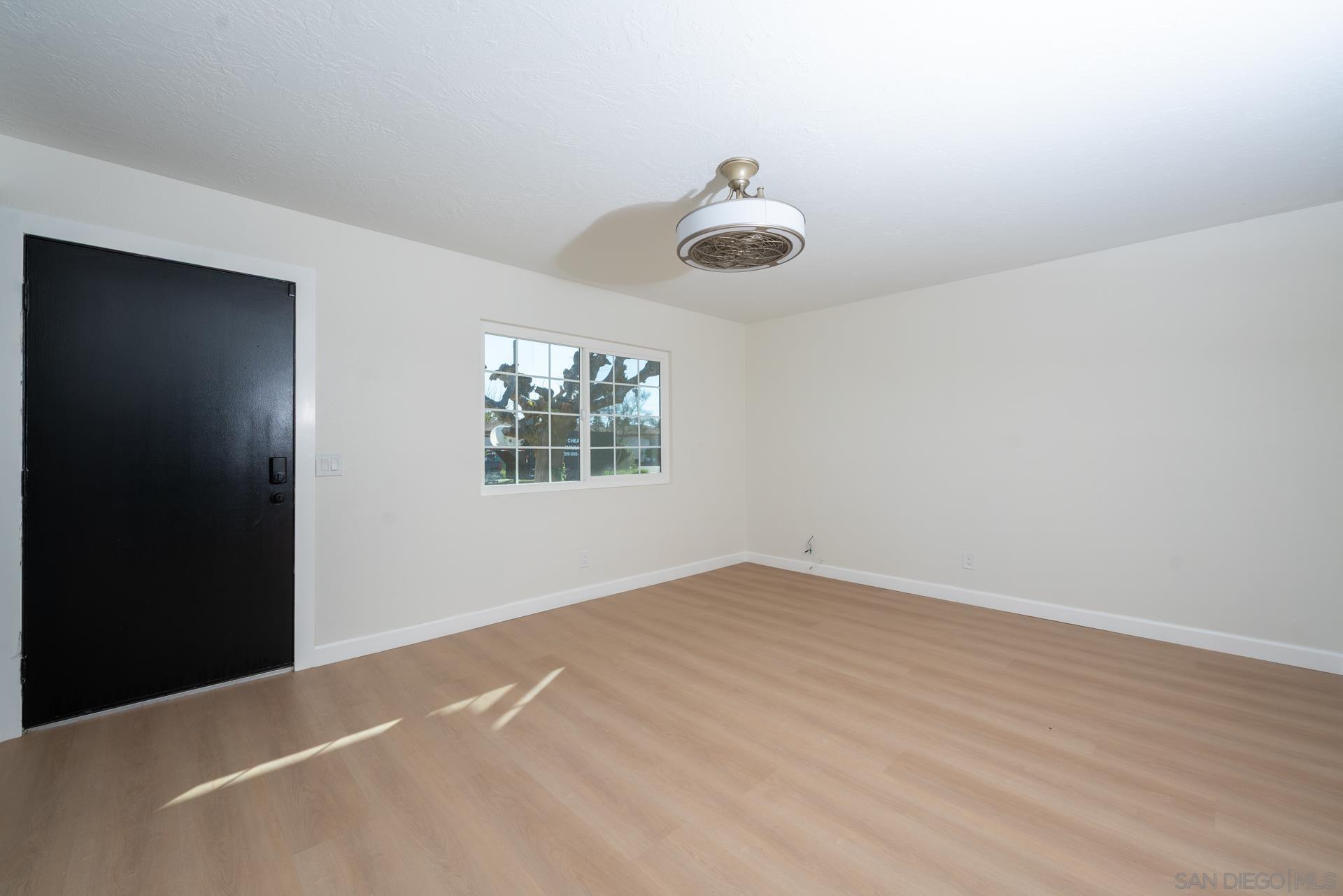 Detail Gallery Image 7 of 39 For 2398  San Bernardo Ave, Hemet,  CA 92545 - 2 Beds | 1/1 Baths