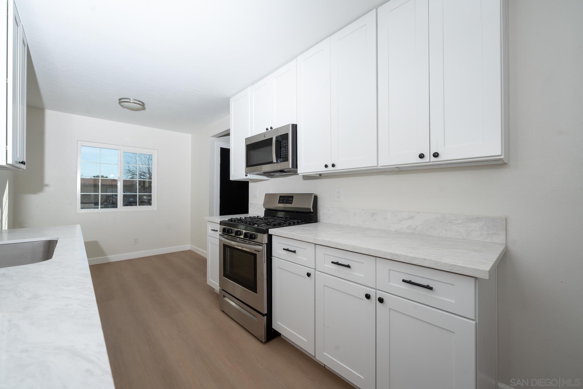 Detail Gallery Image 9 of 39 For 2398  San Bernardo Ave, Hemet,  CA 92545 - 2 Beds | 1/1 Baths