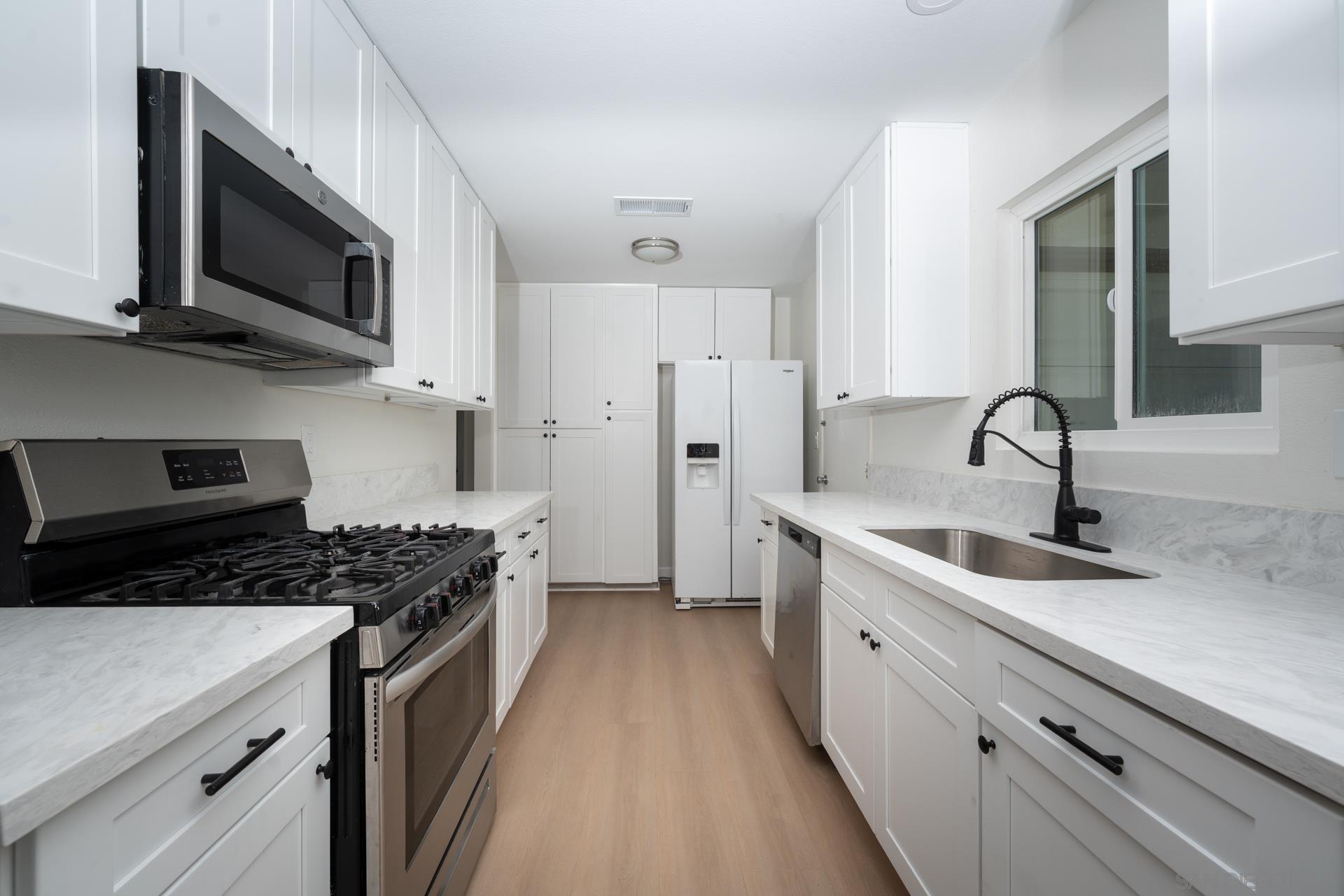 Detail Gallery Image 10 of 39 For 2398  San Bernardo Ave, Hemet,  CA 92545 - 2 Beds | 1/1 Baths