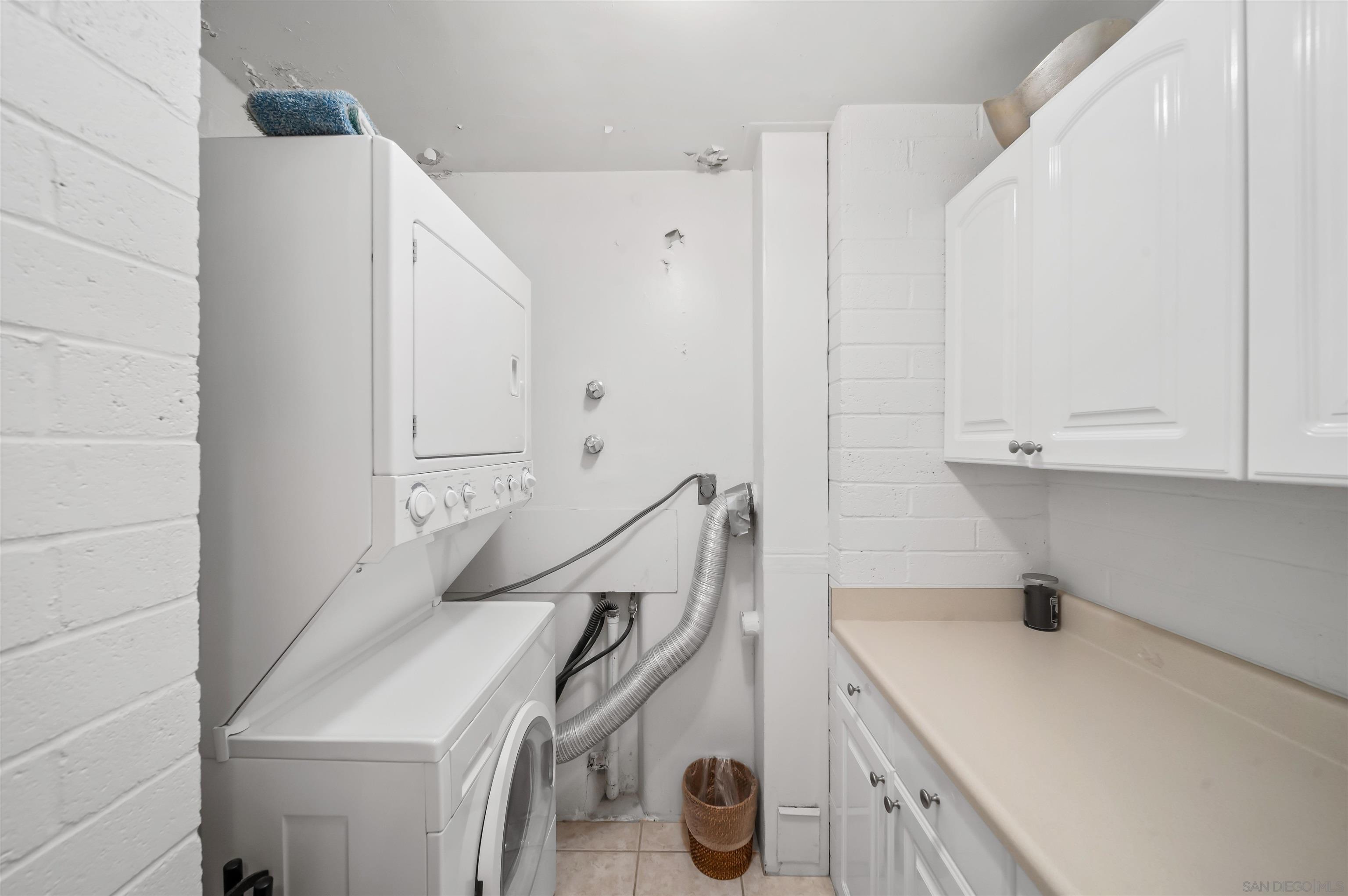 Detail Gallery Image 17 of 47 For 1039  Coast Blvd  Unit a,  La Jolla,  CA 92037 - 2 Beds | 2 Baths