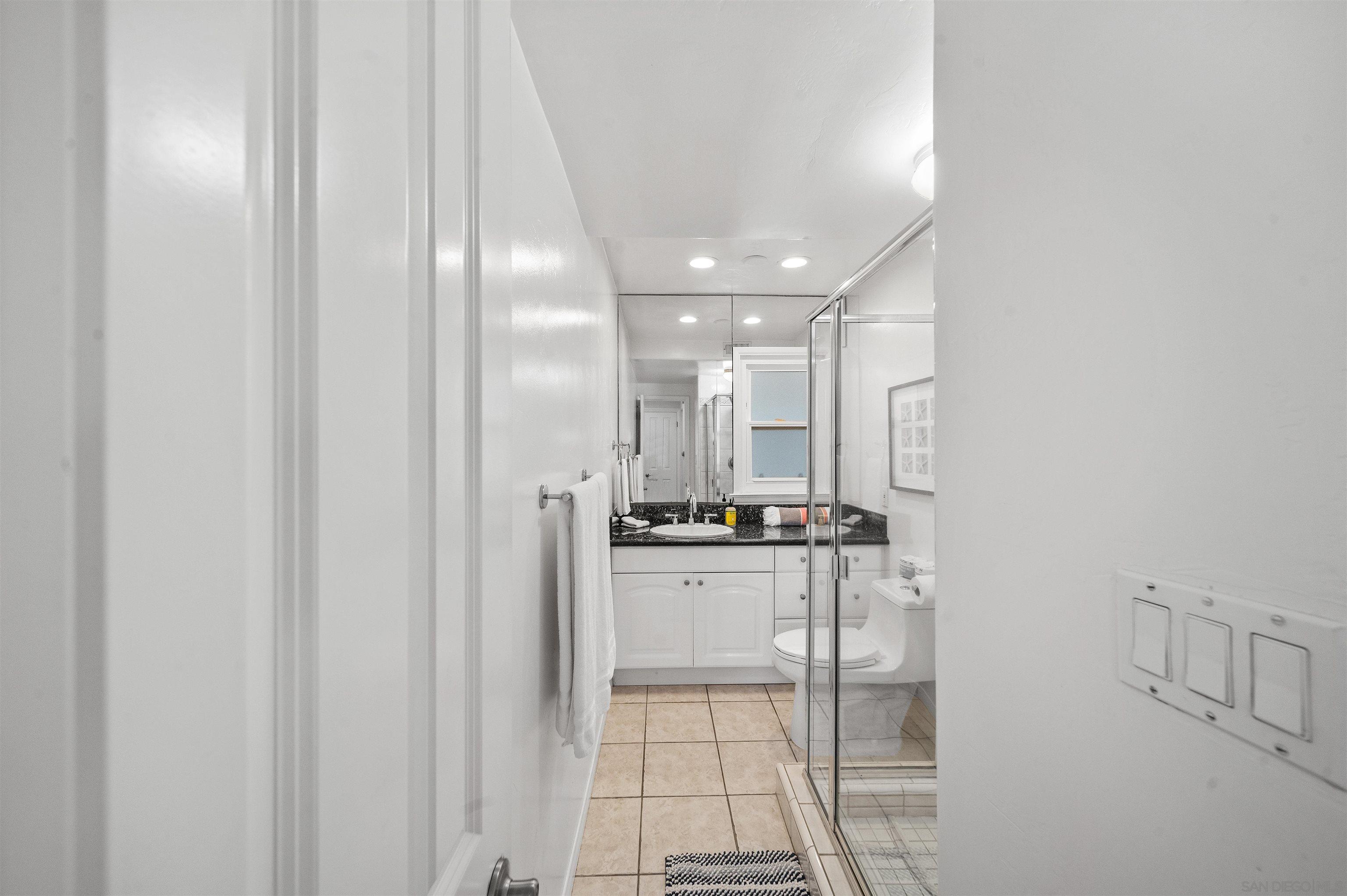 Detail Gallery Image 18 of 47 For 1039  Coast Blvd  Unit a,  La Jolla,  CA 92037 - 2 Beds | 2 Baths