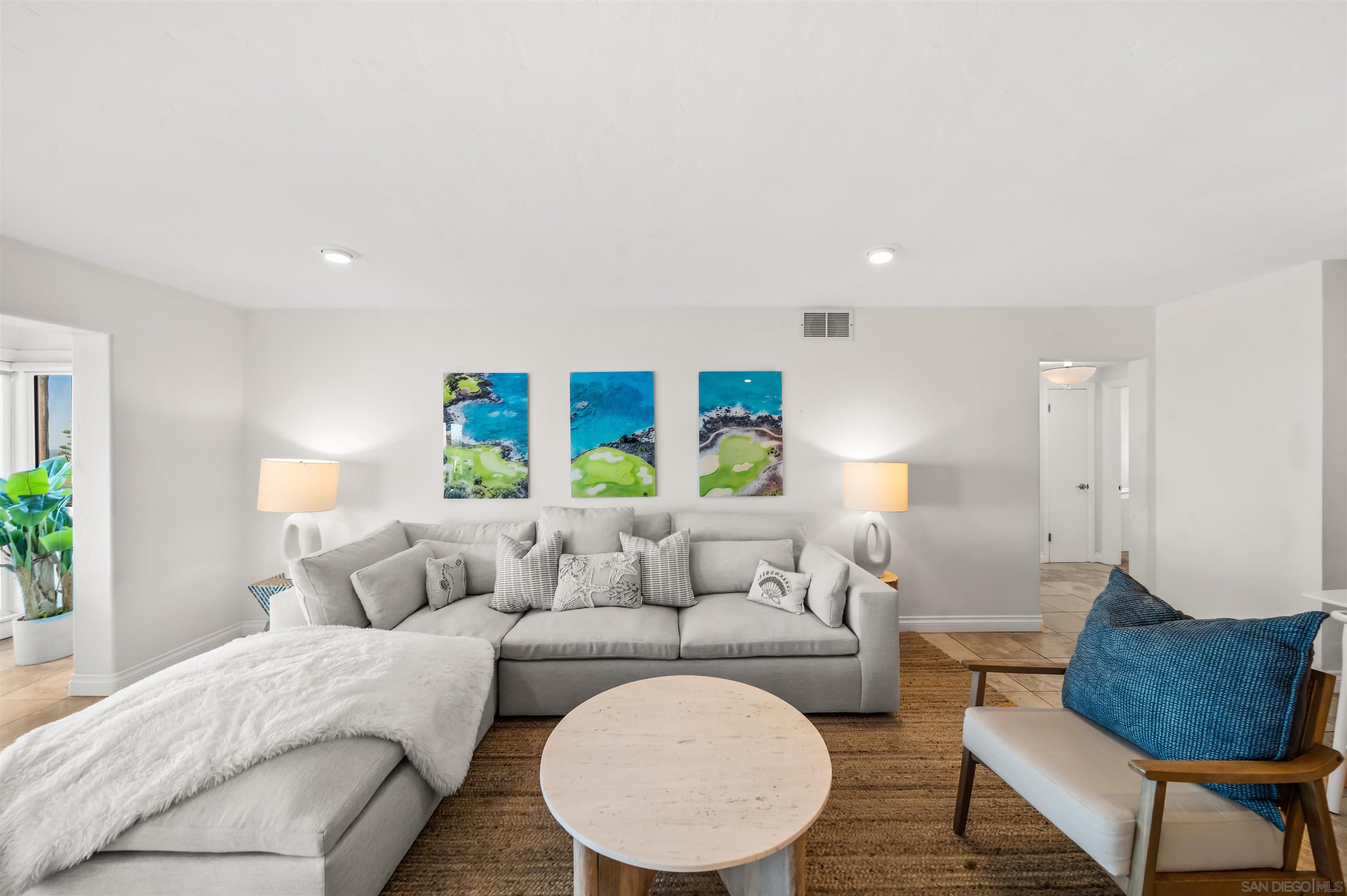 Detail Gallery Image 5 of 47 For 1039  Coast Blvd  Unit a,  La Jolla,  CA 92037 - 2 Beds | 2 Baths