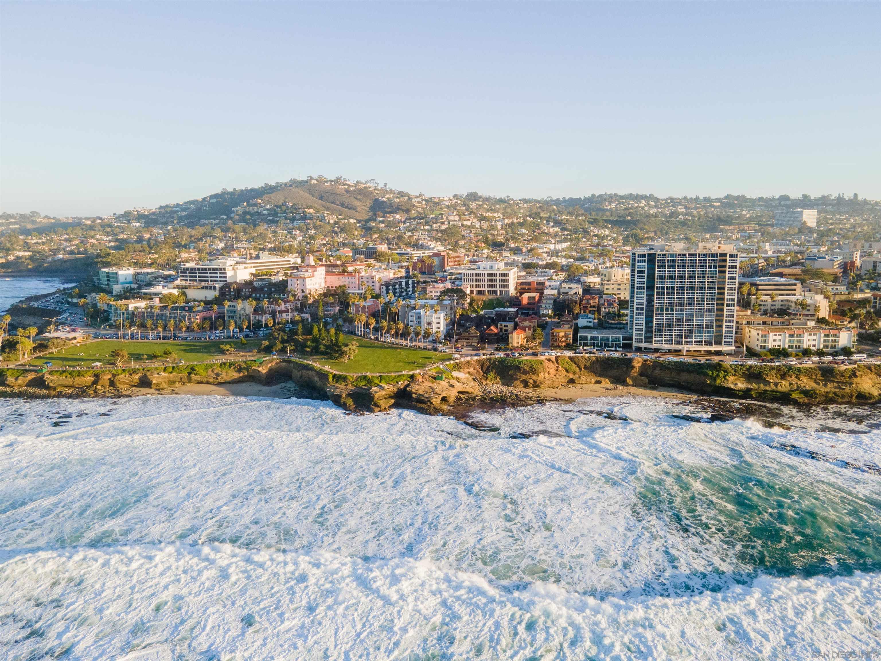 Detail Gallery Image 46 of 47 For 1039  Coast Blvd  Unit a,  La Jolla,  CA 92037 - 2 Beds | 2 Baths