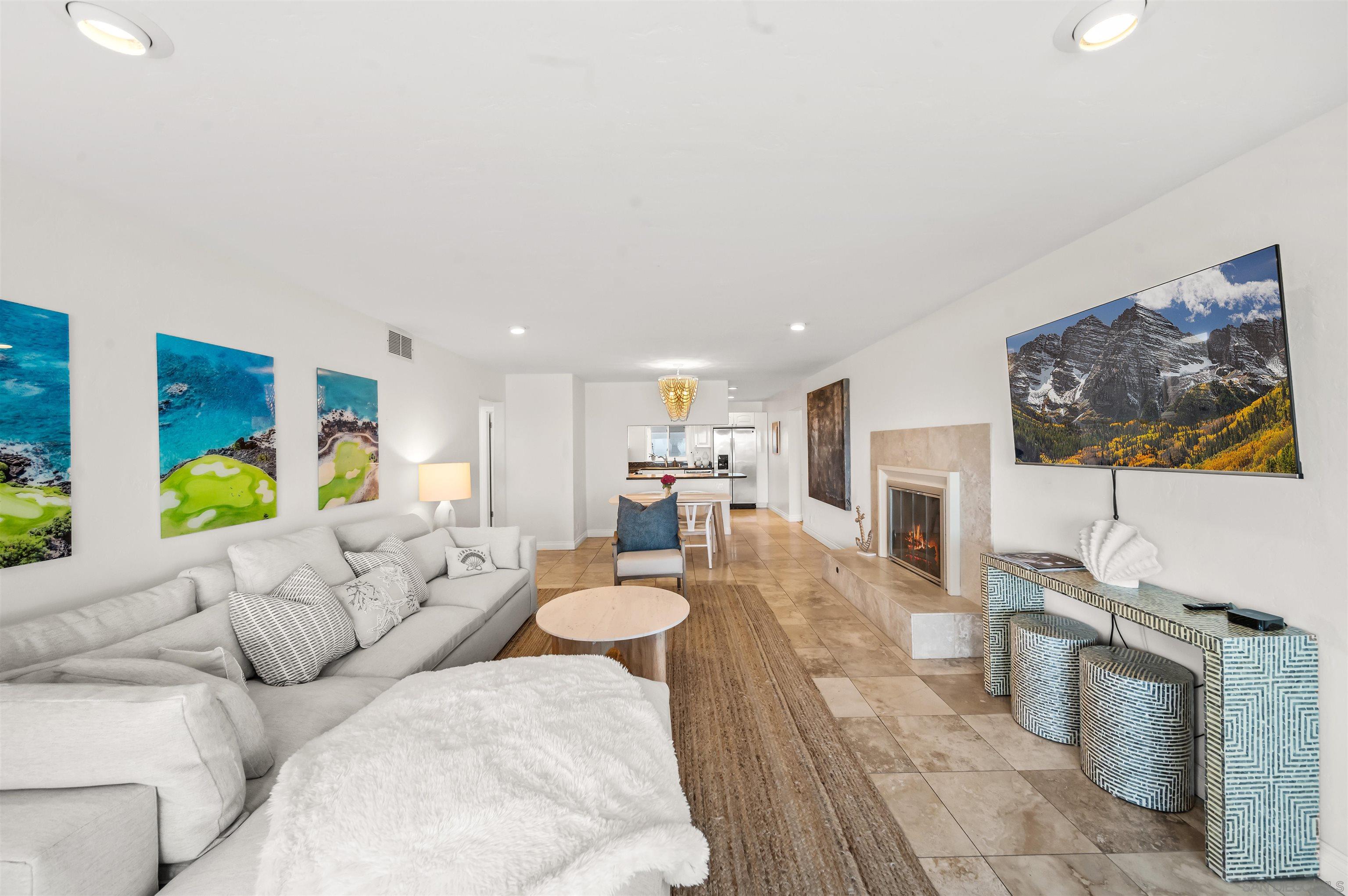 Detail Gallery Image 7 of 47 For 1039  Coast Blvd  Unit a,  La Jolla,  CA 92037 - 2 Beds | 2 Baths