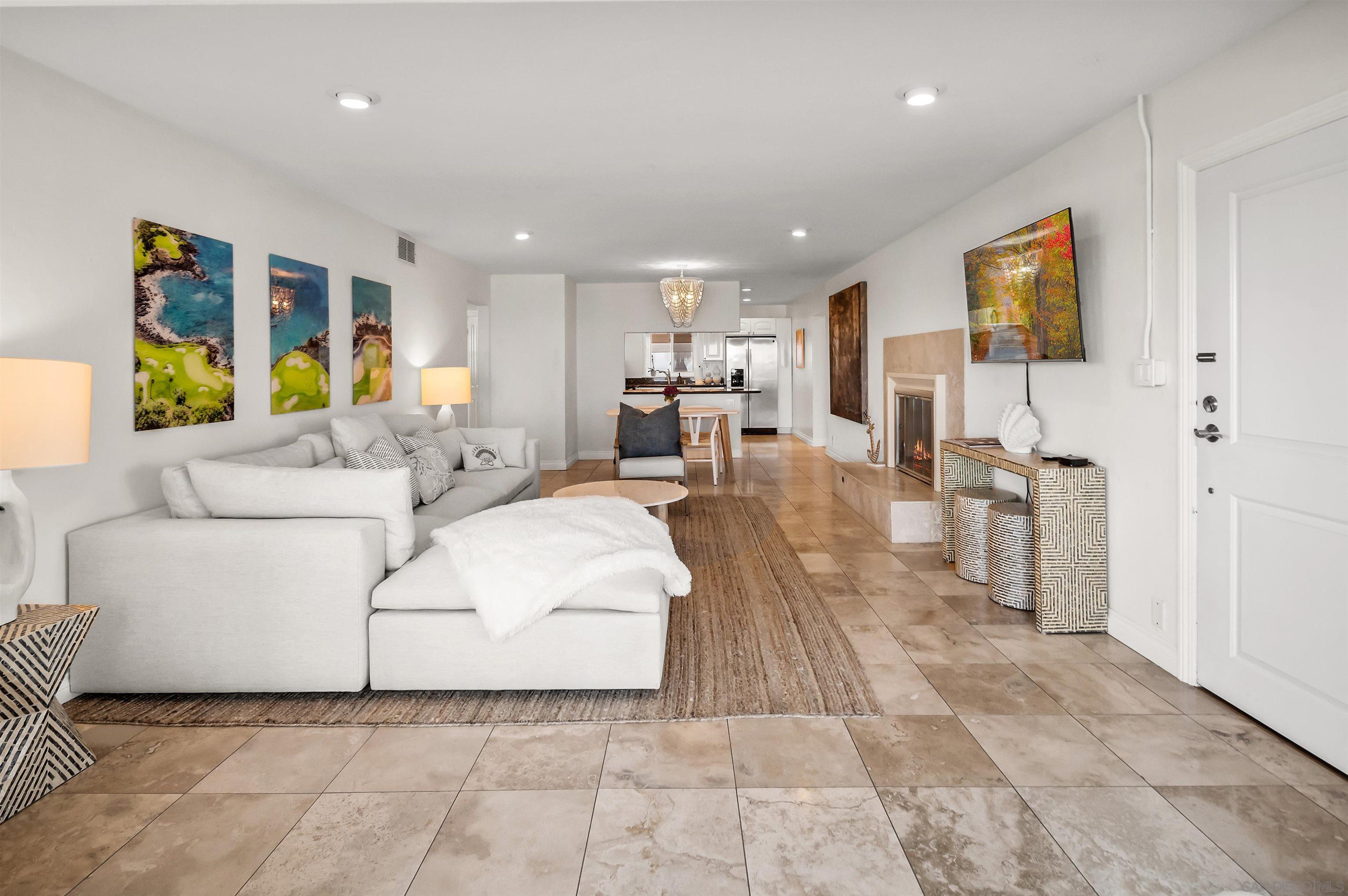 Detail Gallery Image 9 of 47 For 1039  Coast Blvd  Unit a,  La Jolla,  CA 92037 - 2 Beds | 2 Baths