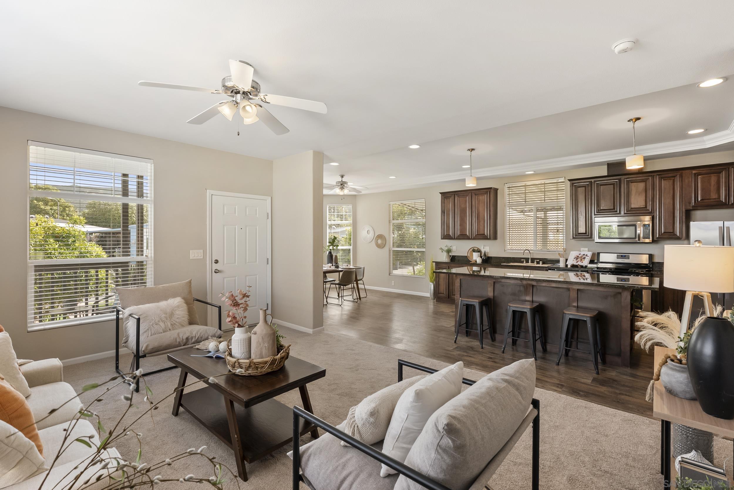 Detail Gallery Image 12 of 41 For 1286  Discovery St  Spc 148, San Marcos,  CA 92078 - 3 Beds | 2 Baths