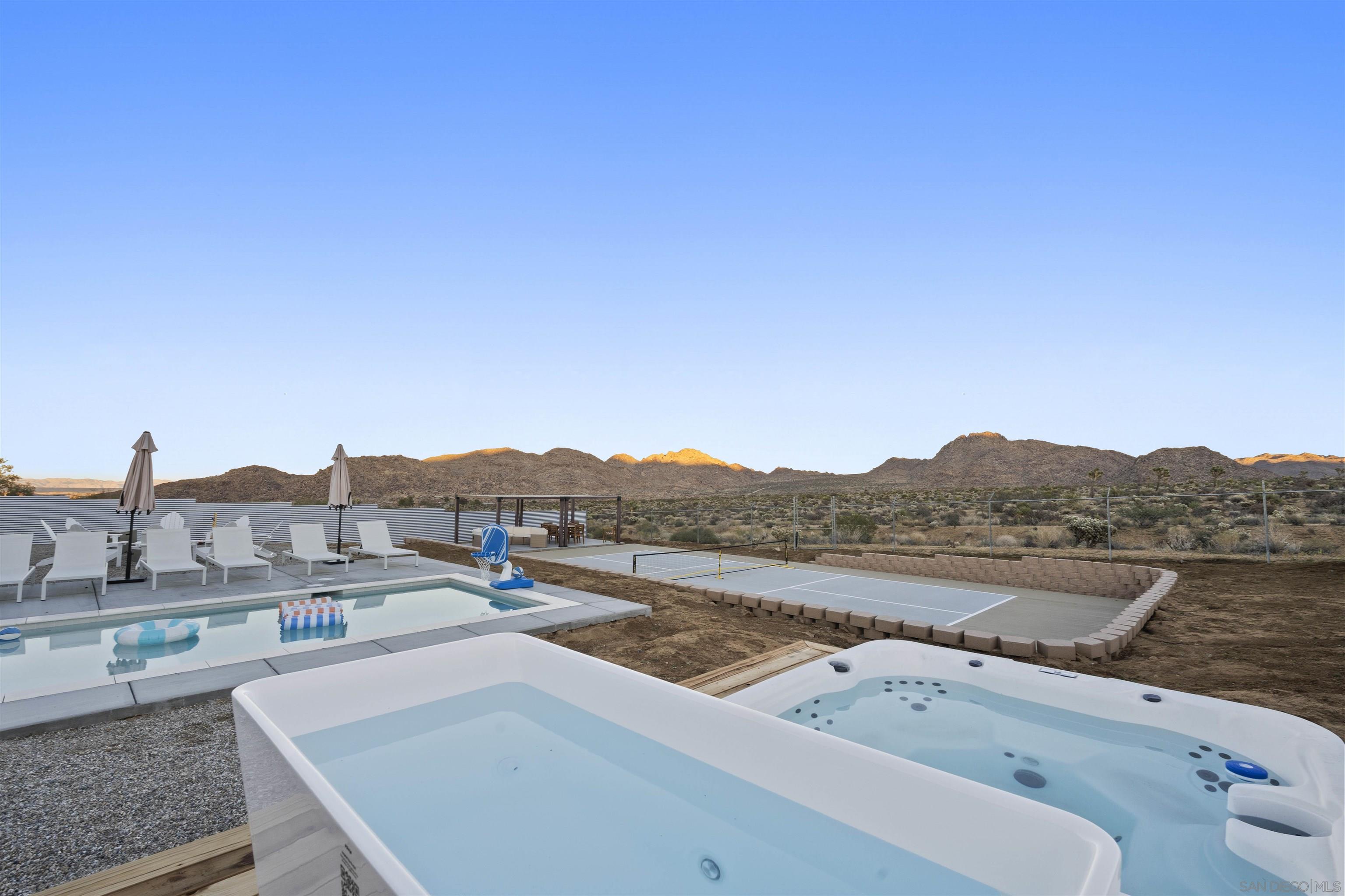 Detail Gallery Image 14 of 69 For 7845  Elwood, Joshua Tree,  CA 92252 - 4 Beds | 2 Baths