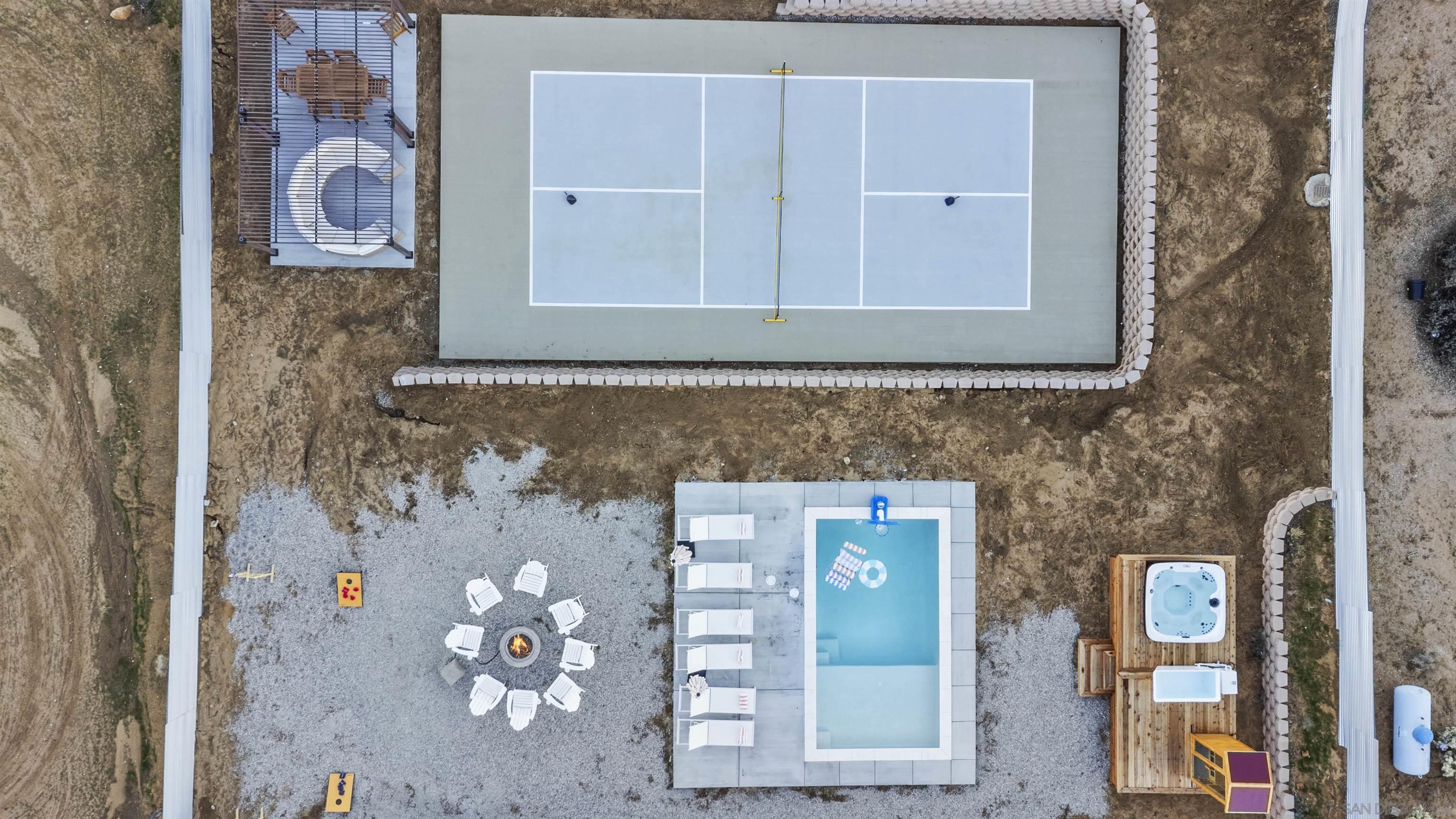 Detail Gallery Image 3 of 69 For 7845  Elwood, Joshua Tree,  CA 92252 - 4 Beds | 2 Baths