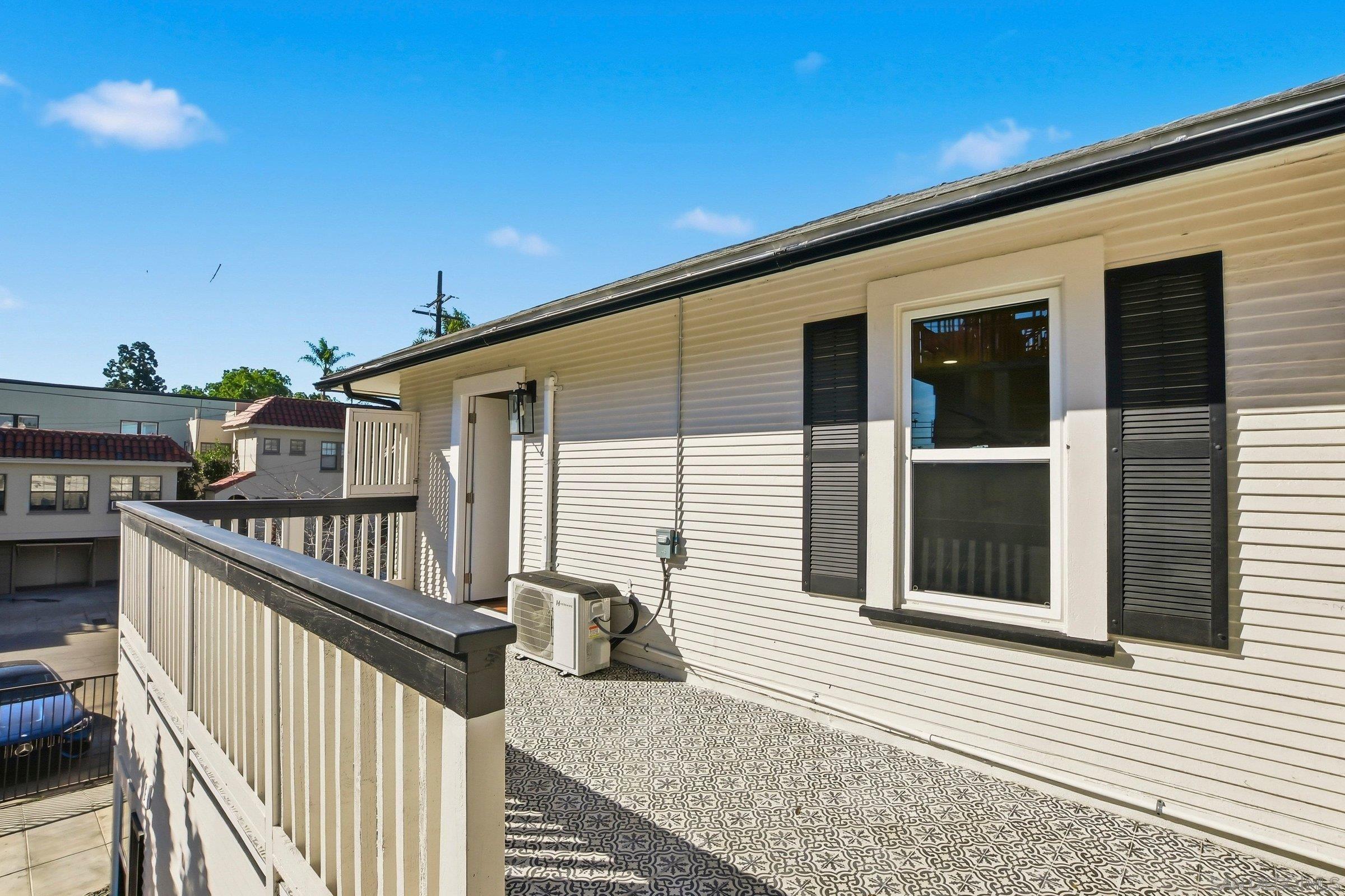 Front Image Thumbnail for SD260005446