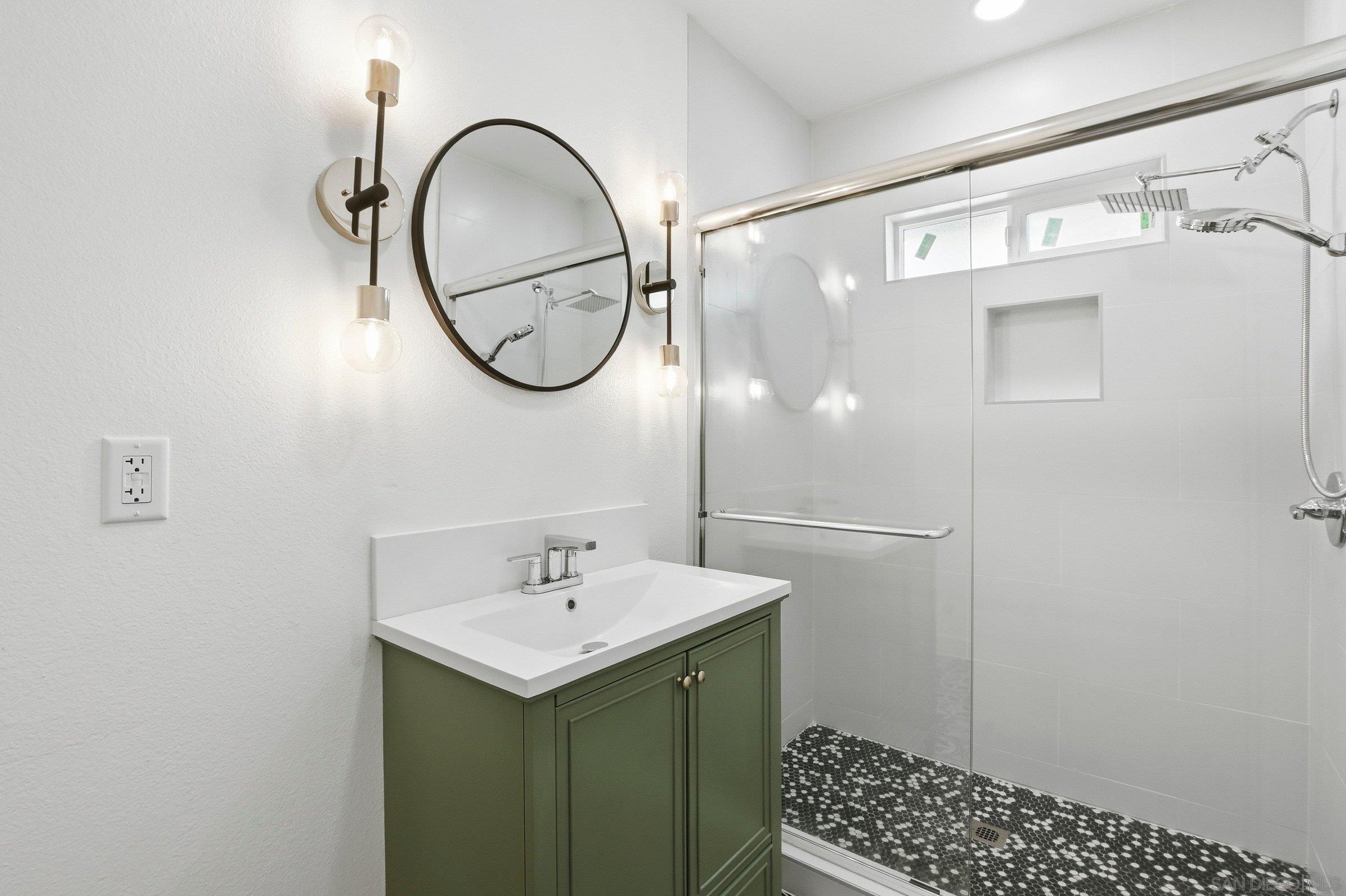 Detail Gallery Image 8 of 10 For 312  Brookes Avenue  B1, San Diego,  CA 92103 - 1 Beds | 1 Baths