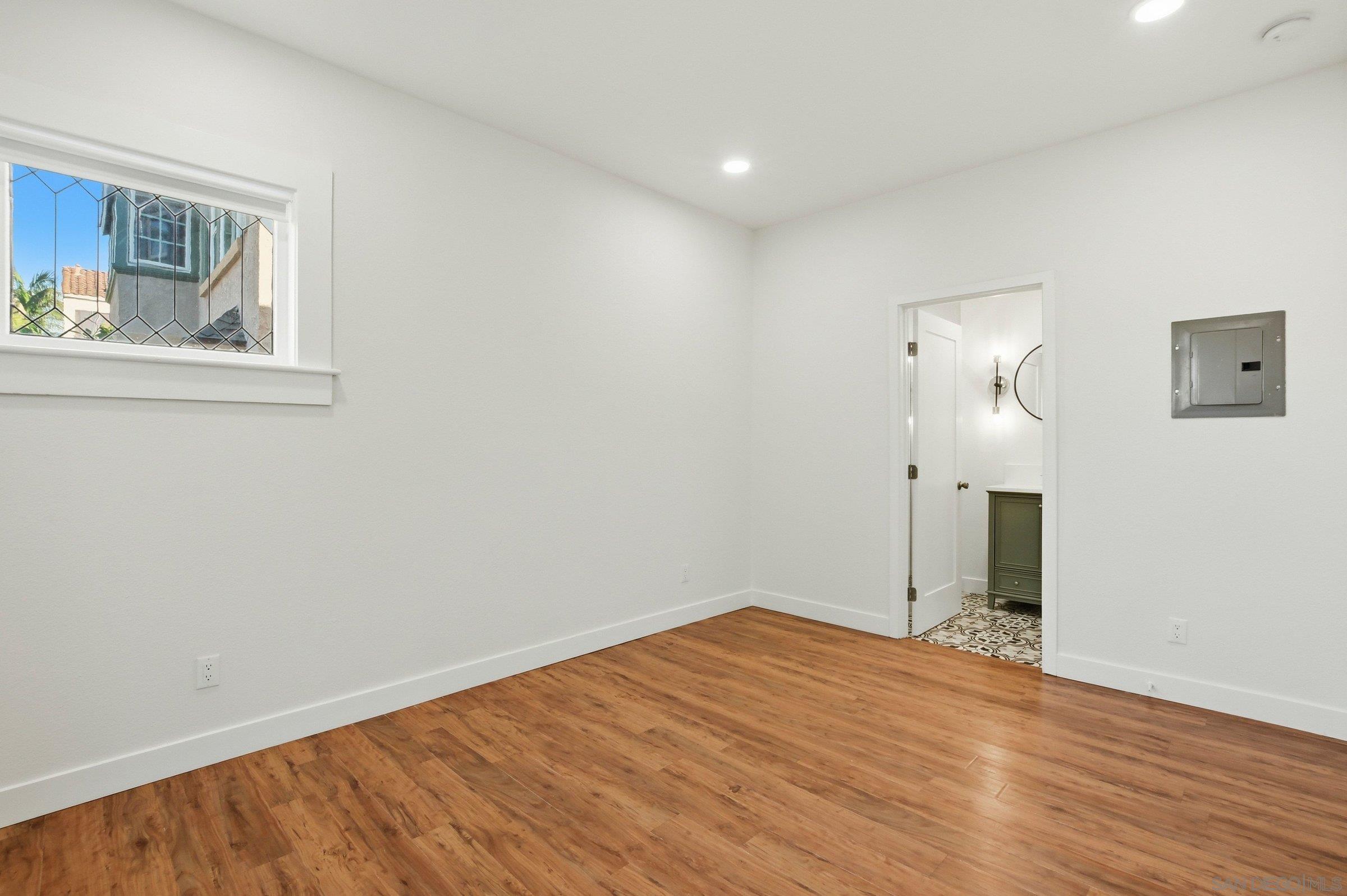 Detail Gallery Image 8 of 11 For 312  Brookes Avenue  A2, San Diego,  CA 92103 - 1 Beds | 1 Baths