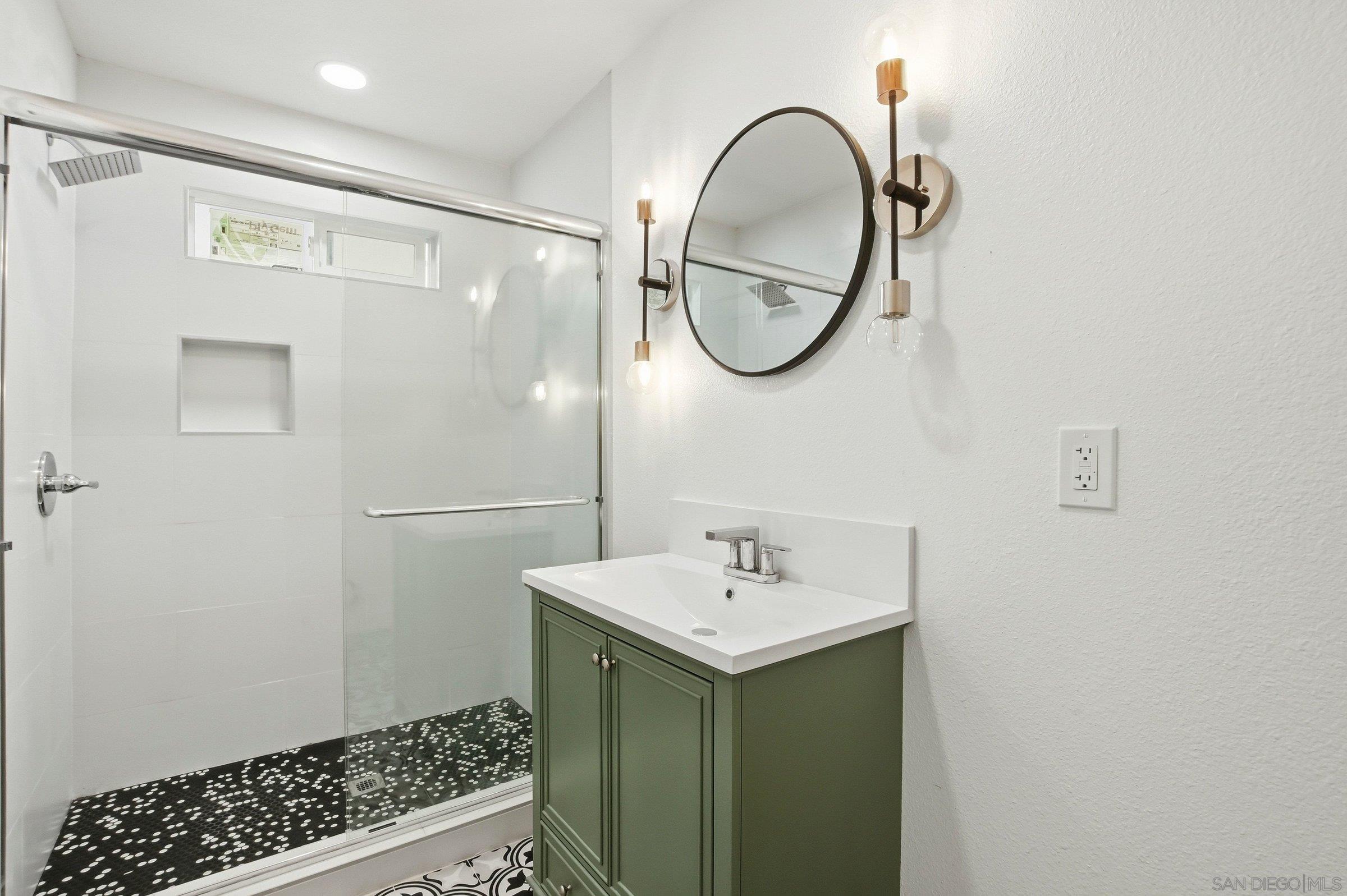 Detail Gallery Image 9 of 11 For 312  Brookes Avenue  A2, San Diego,  CA 92103 - 1 Beds | 1 Baths