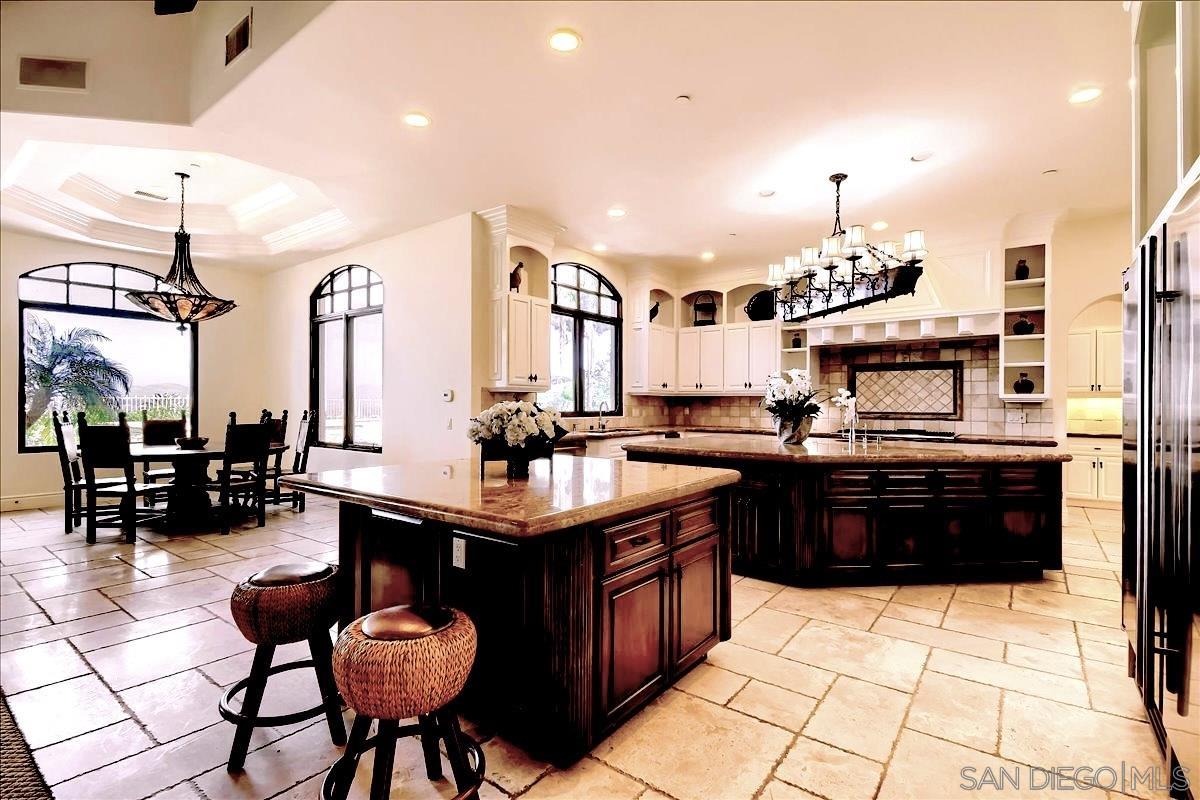 Detail Gallery Image 14 of 58 For 4690  Rancho Del Mar Trl, San Diego,  CA 92130 - 6 Beds | 8 Baths