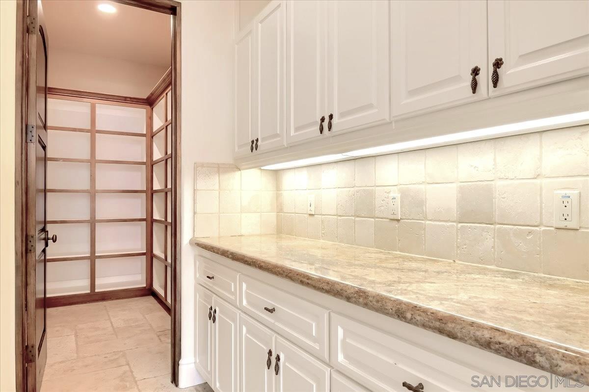 Detail Gallery Image 10 of 58 For 4690  Rancho Del Mar Trl, San Diego,  CA 92130 - 6 Beds | 8 Baths