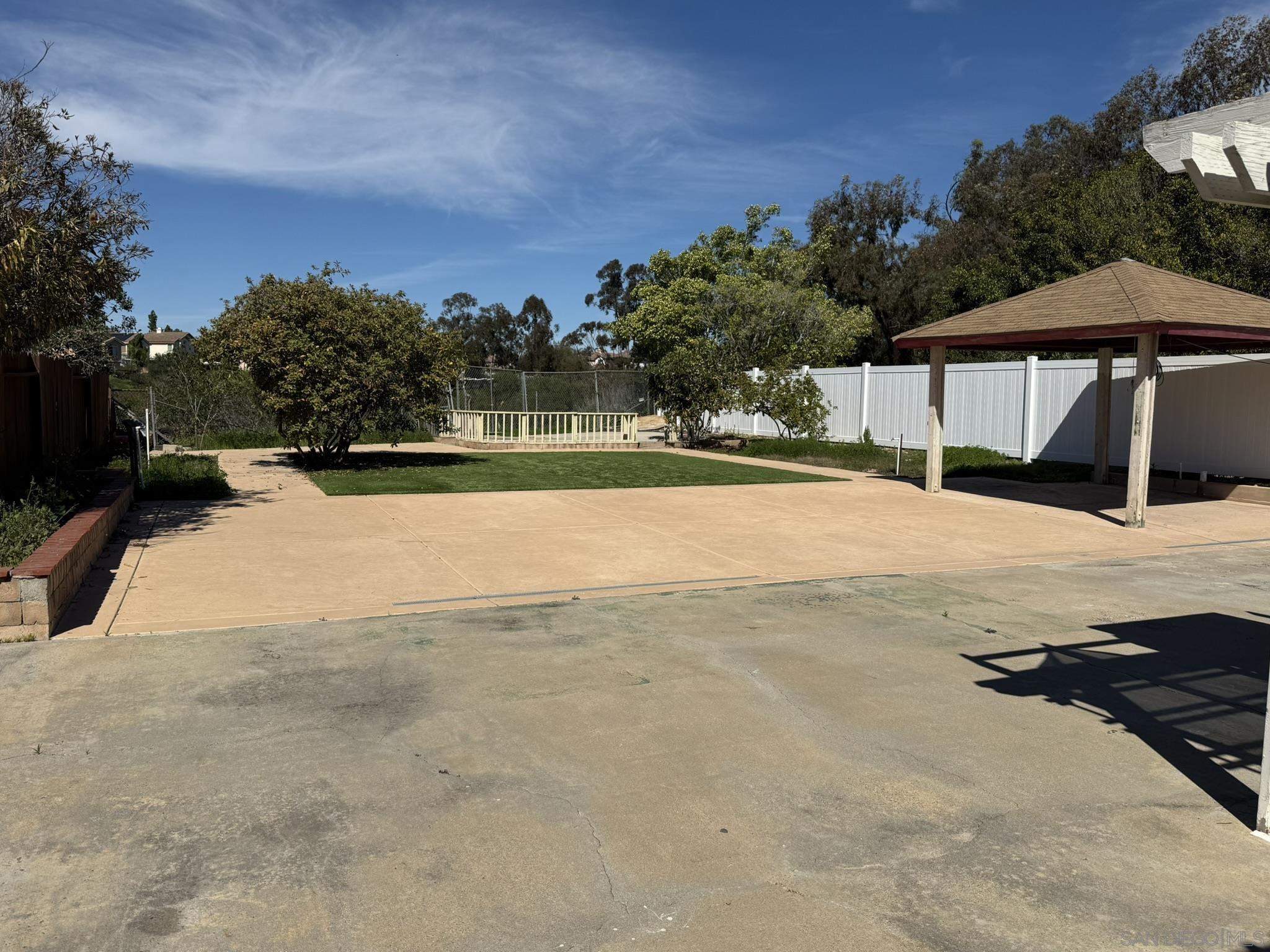 Detail Gallery Image 8 of 8 For 7246  Rock Canyon Drive, San Diego,  CA 92126 - 4 Beds | 3 Baths