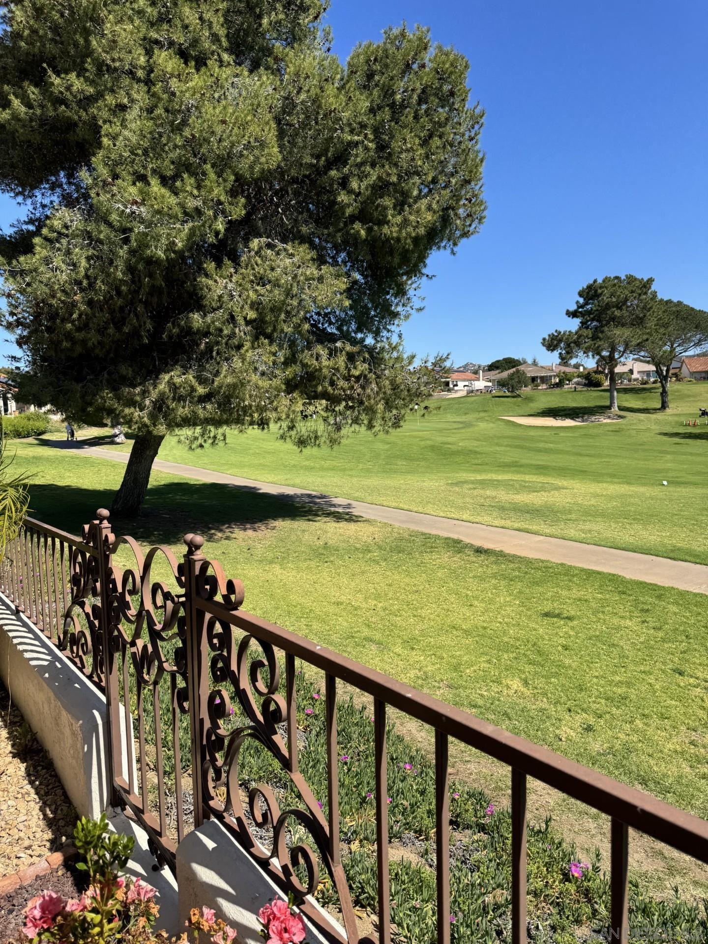 Detail Gallery Image 3 of 7 For 12843  Camino Ramillette, San Diego,  CA 92128 - 2 Beds | 2 Baths