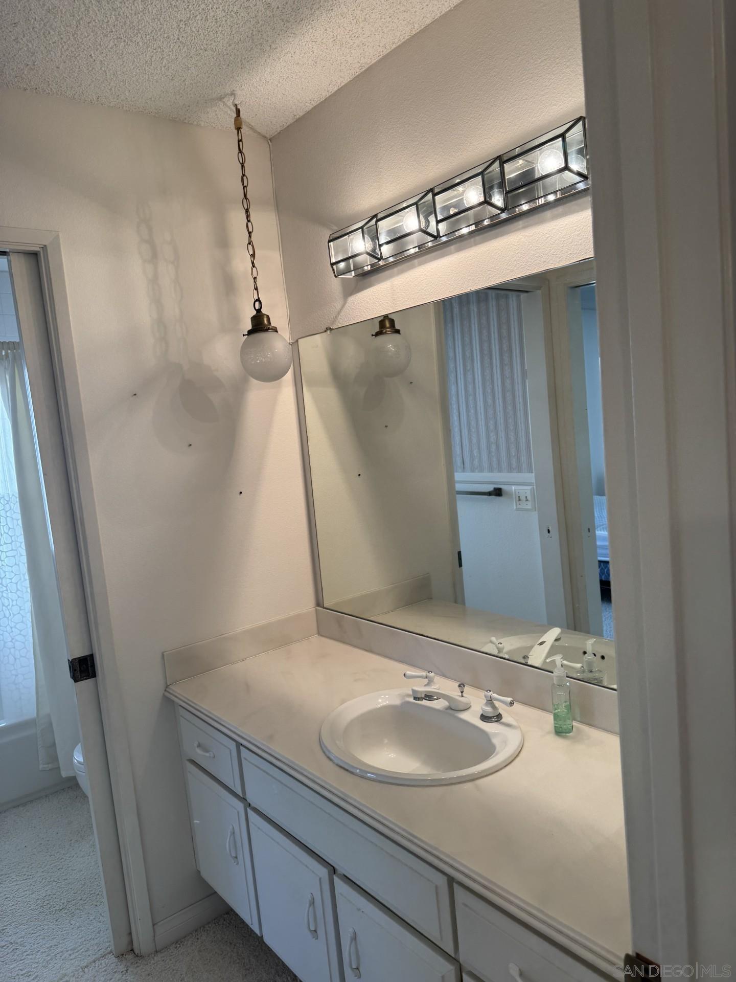 Detail Gallery Image 7 of 7 For 12843  Camino Ramillette, San Diego,  CA 92128 - 2 Beds | 2 Baths