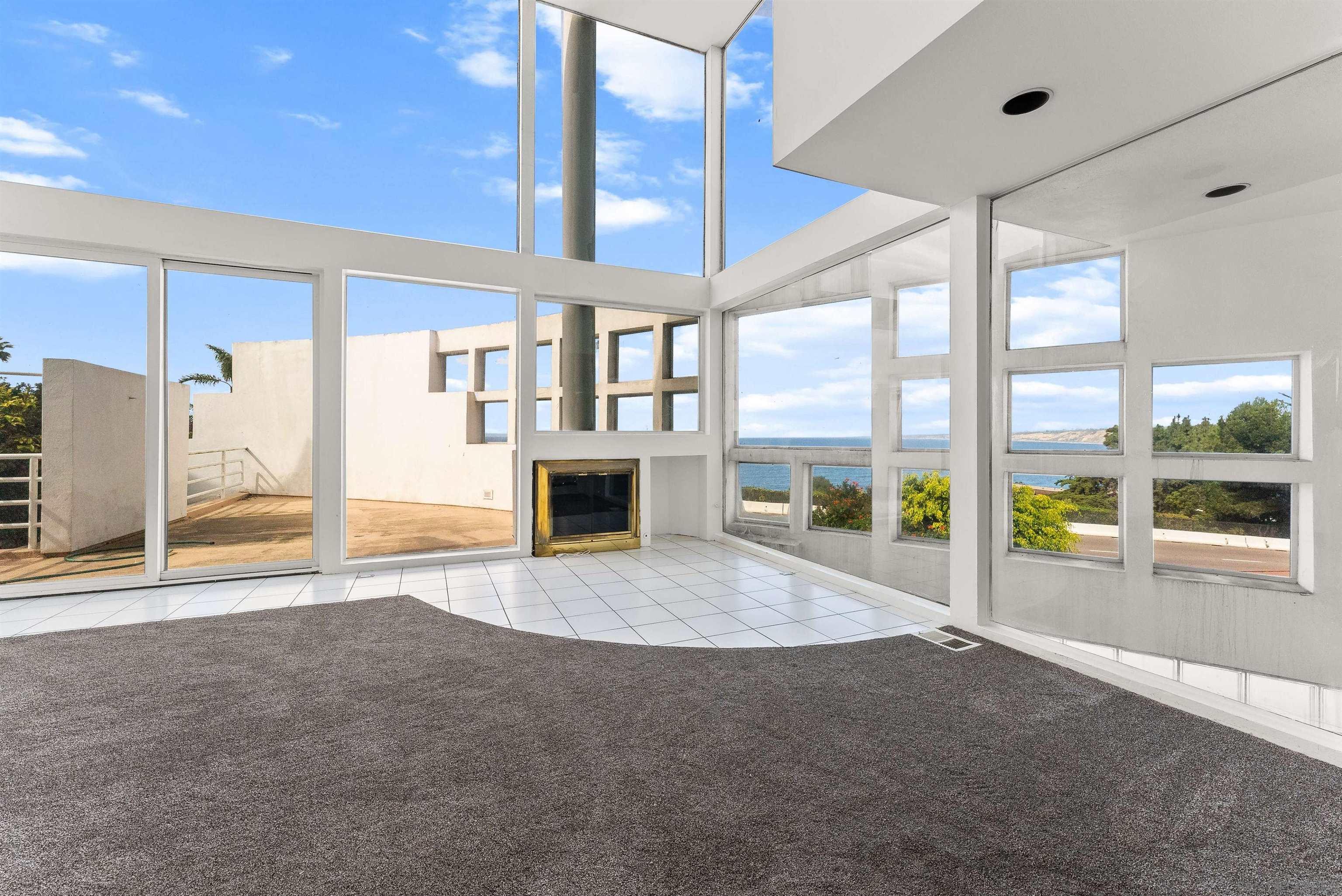 Detail Gallery Image 22 of 35 For 1550  Bluebird Ln, La Jolla,  CA 92037 - 3 Beds | 2/1 Baths