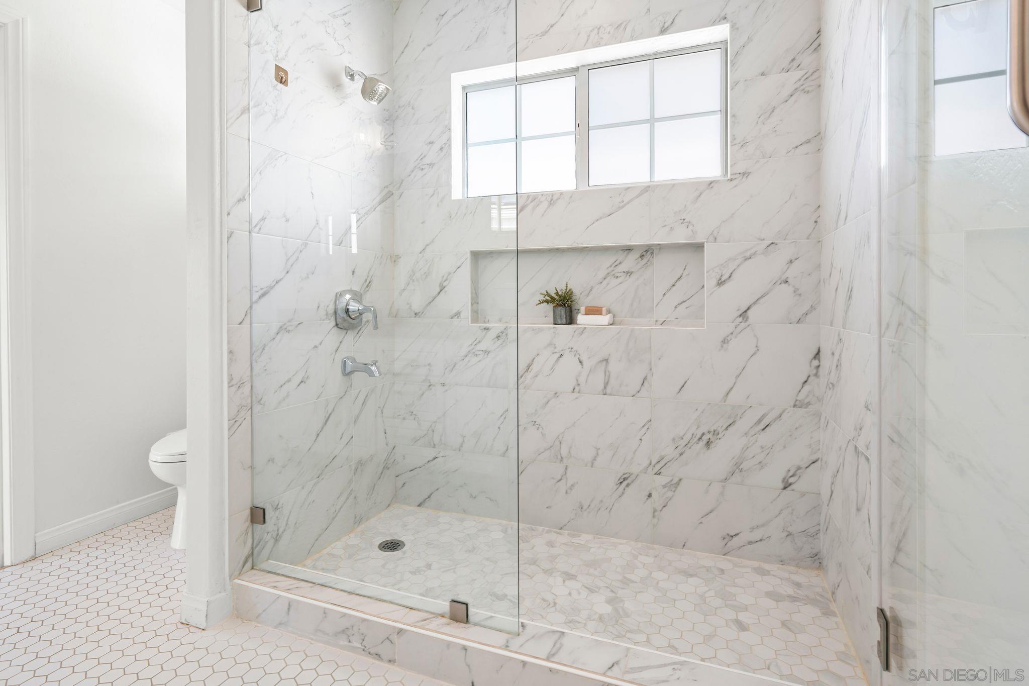 Detail Gallery Image 13 of 59 For 15951  Avenida Calma, Rancho Santa Fe,  CA 92091 - 4 Beds | 3 Baths