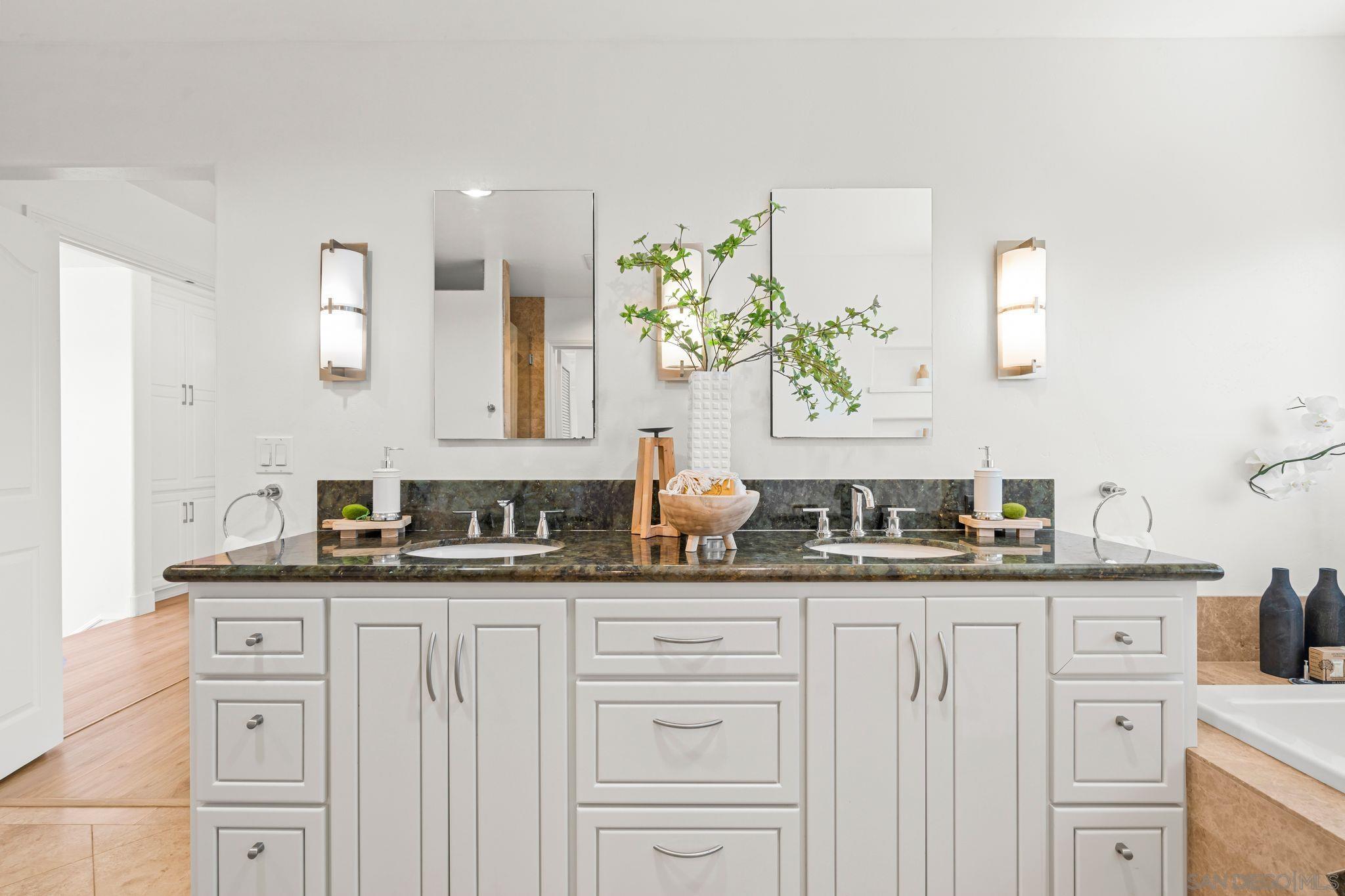 Detail Gallery Image 19 of 59 For 15951  Avenida Calma, Rancho Santa Fe,  CA 92091 - 4 Beds | 3 Baths