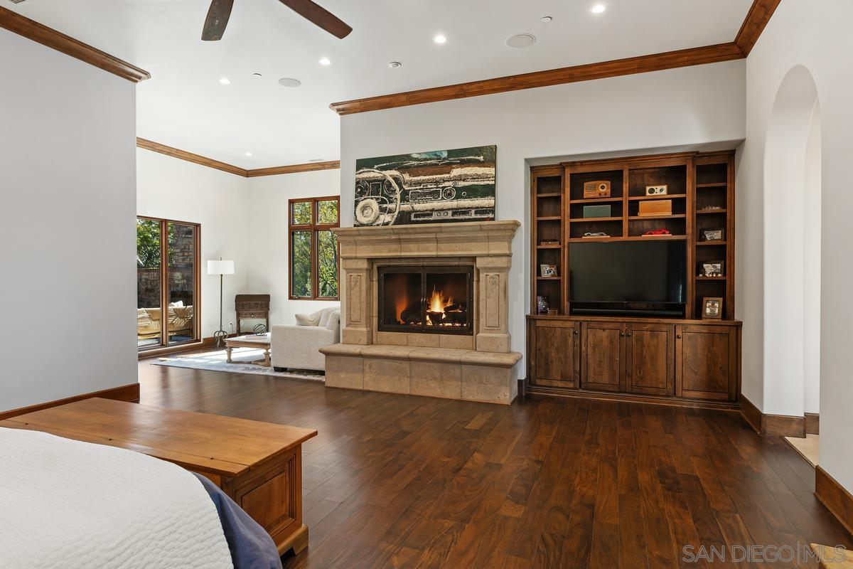 Detail Gallery Image 11 of 32 For 14778  El Rodeo Ct, Rancho Santa Fe,  CA 92067 - 7 Beds | 7/3 Baths