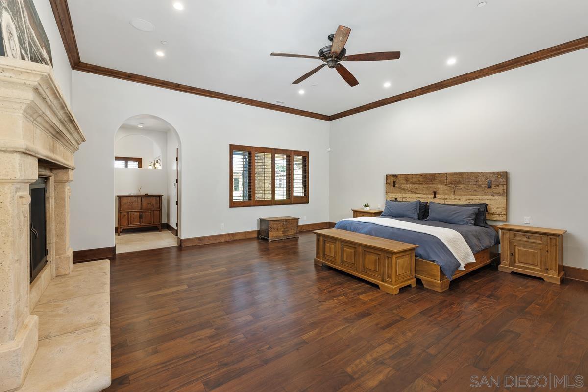 Detail Gallery Image 12 of 32 For 14778  El Rodeo Ct, Rancho Santa Fe,  CA 92067 - 7 Beds | 7/3 Baths