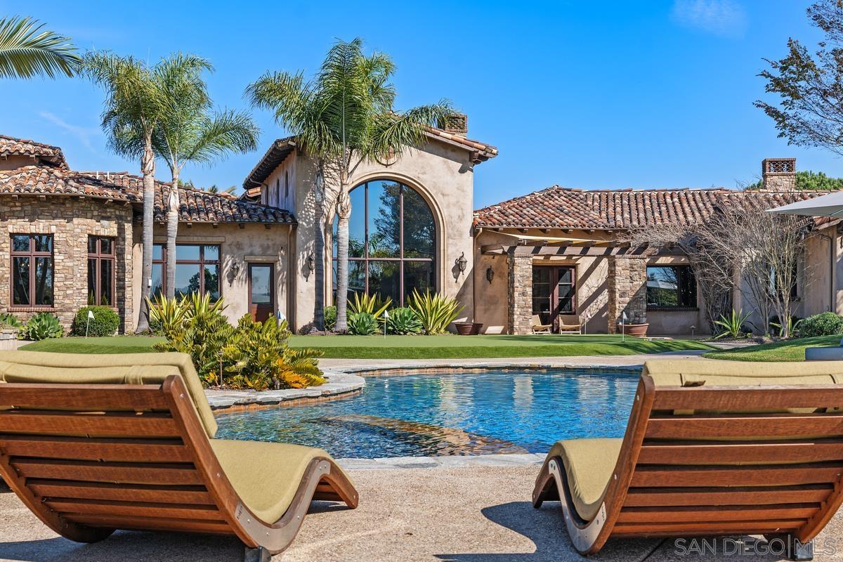 Detail Gallery Image 17 of 32 For 14778  El Rodeo Ct, Rancho Santa Fe,  CA 92067 - 7 Beds | 7/3 Baths