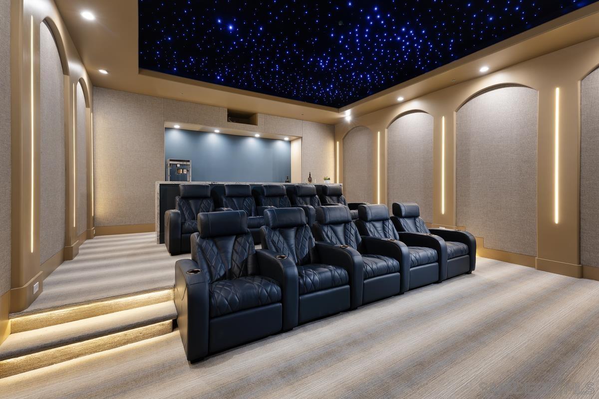 Detail Gallery Image 3 of 32 For 14778  El Rodeo Ct, Rancho Santa Fe,  CA 92067 - 7 Beds | 7/3 Baths