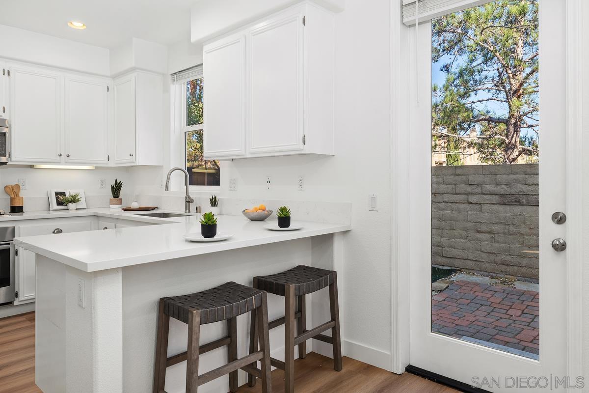 Detail Gallery Image 22 of 40 For 13285  Calle Del Campo  #5,  San Diego,  CA 92129 - 2 Beds | 2/1 Baths