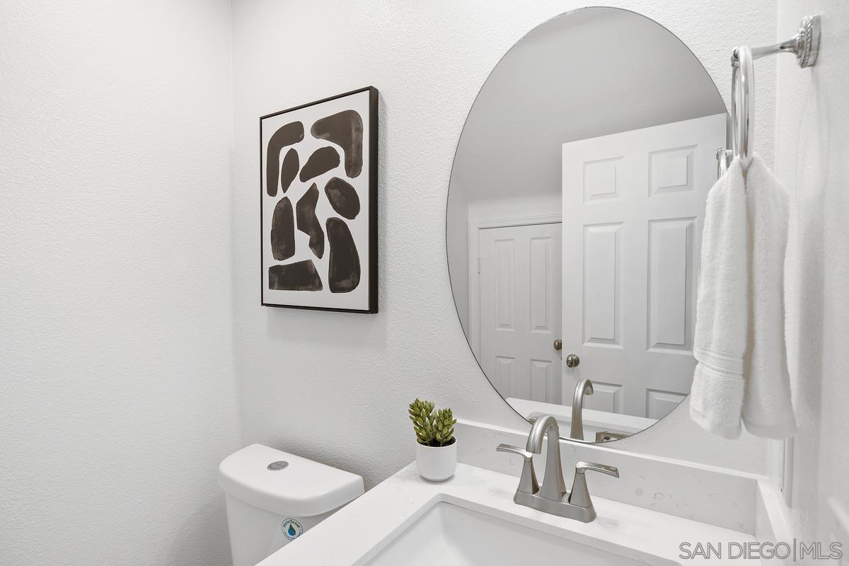 Detail Gallery Image 27 of 40 For 13285  Calle Del Campo  #5,  San Diego,  CA 92129 - 2 Beds | 2/1 Baths