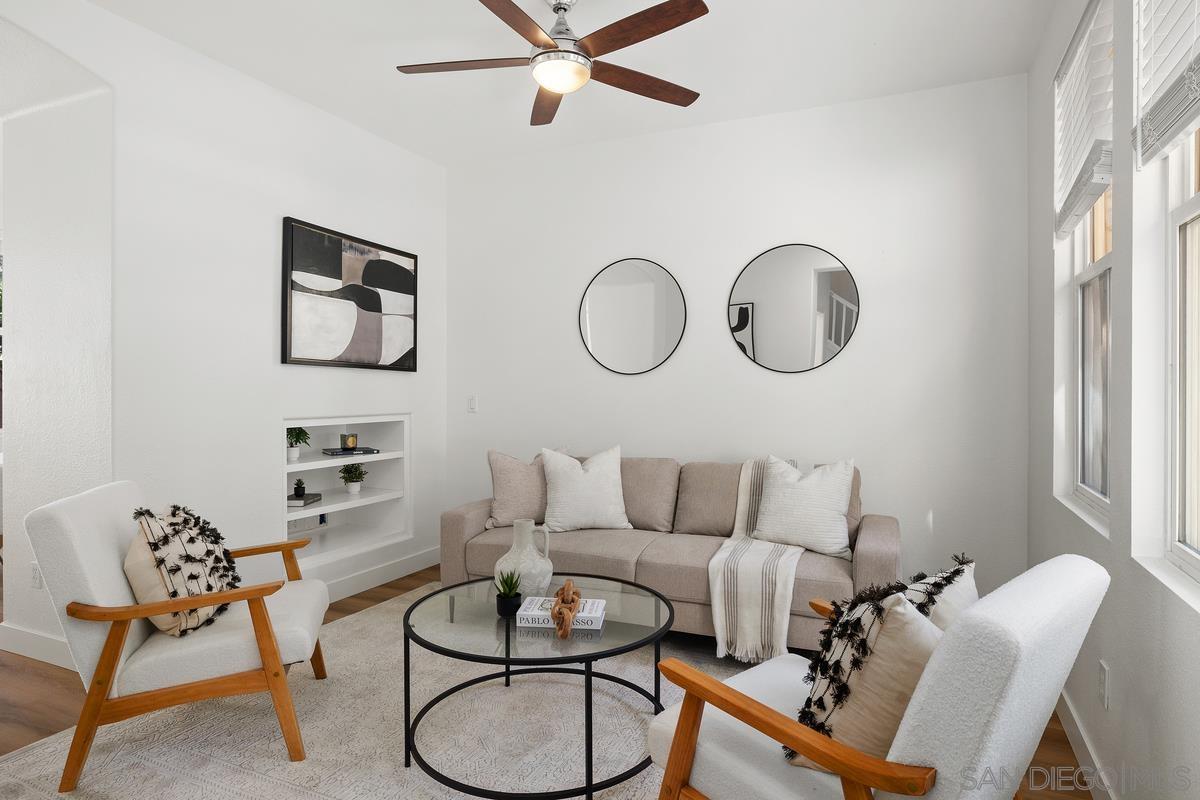 Detail Gallery Image 4 of 40 For 13285  Calle Del Campo  #5,  San Diego,  CA 92129 - 2 Beds | 2/1 Baths