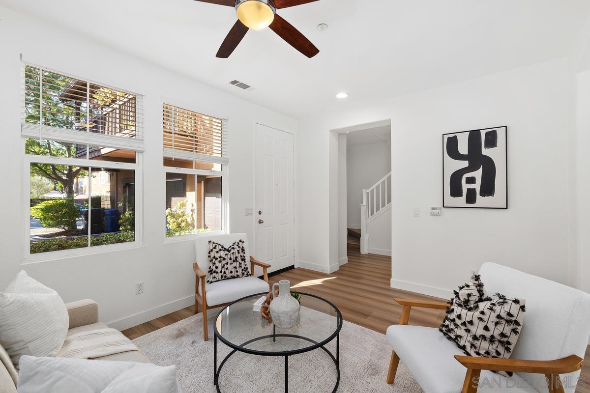 Detail Gallery Image 6 of 40 For 13285  Calle Del Campo  #5,  San Diego,  CA 92129 - 2 Beds | 2/1 Baths