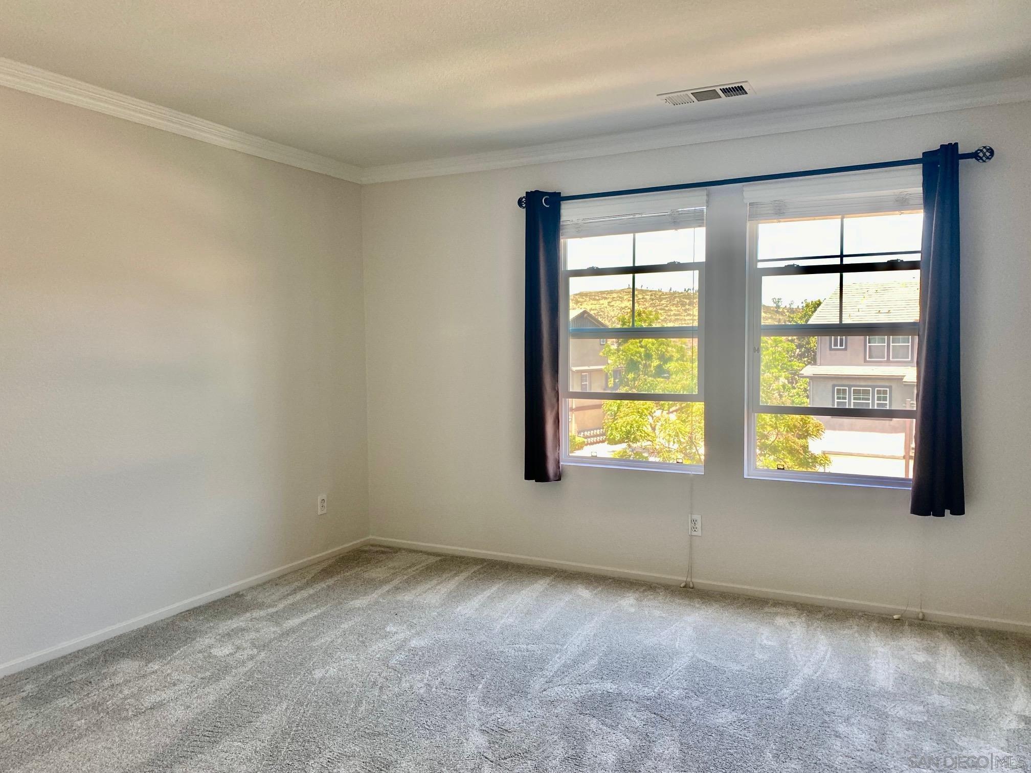 Detail Gallery Image 12 of 14 For 16915  Hutchins Landing  #57,  San Diego,  CA 92127 - 3 Beds | 3/1 Baths