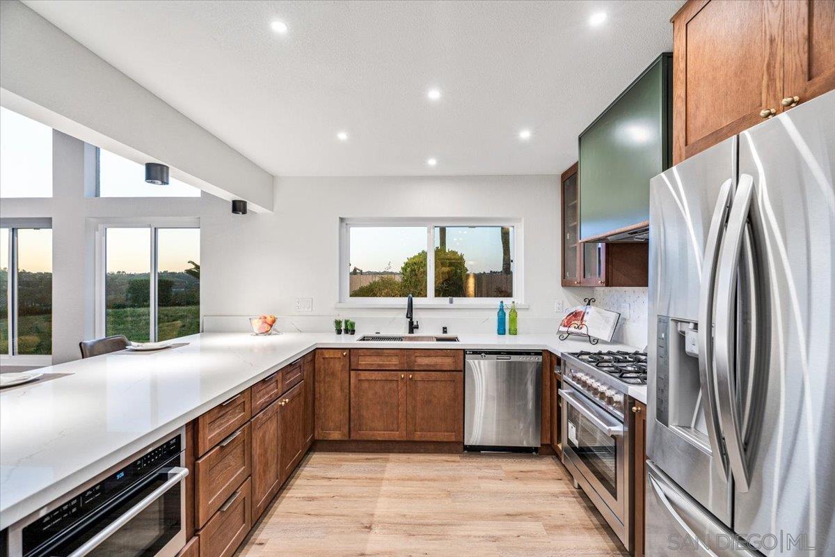 Detail Gallery Image 11 of 55 For 5404  Mirar Ct, Bonita,  CA 91902 - 4 Beds | 2 Baths