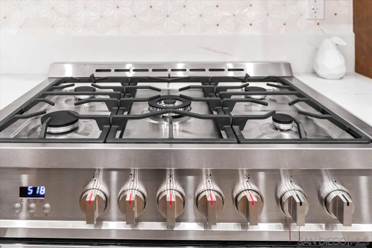 Detail Gallery Image 14 of 55 For 5404  Mirar Ct, Bonita,  CA 91902 - 4 Beds | 2 Baths