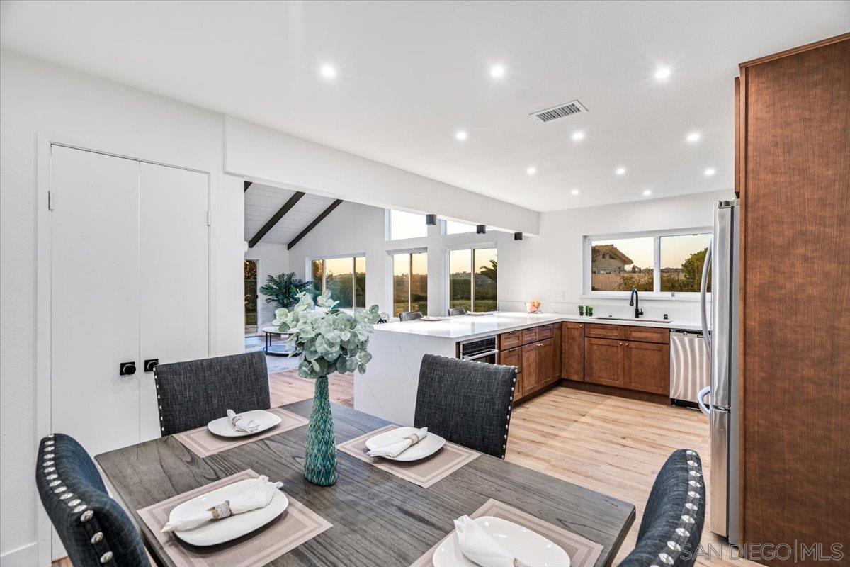 Detail Gallery Image 9 of 55 For 5404  Mirar Ct, Bonita,  CA 91902 - 4 Beds | 2 Baths