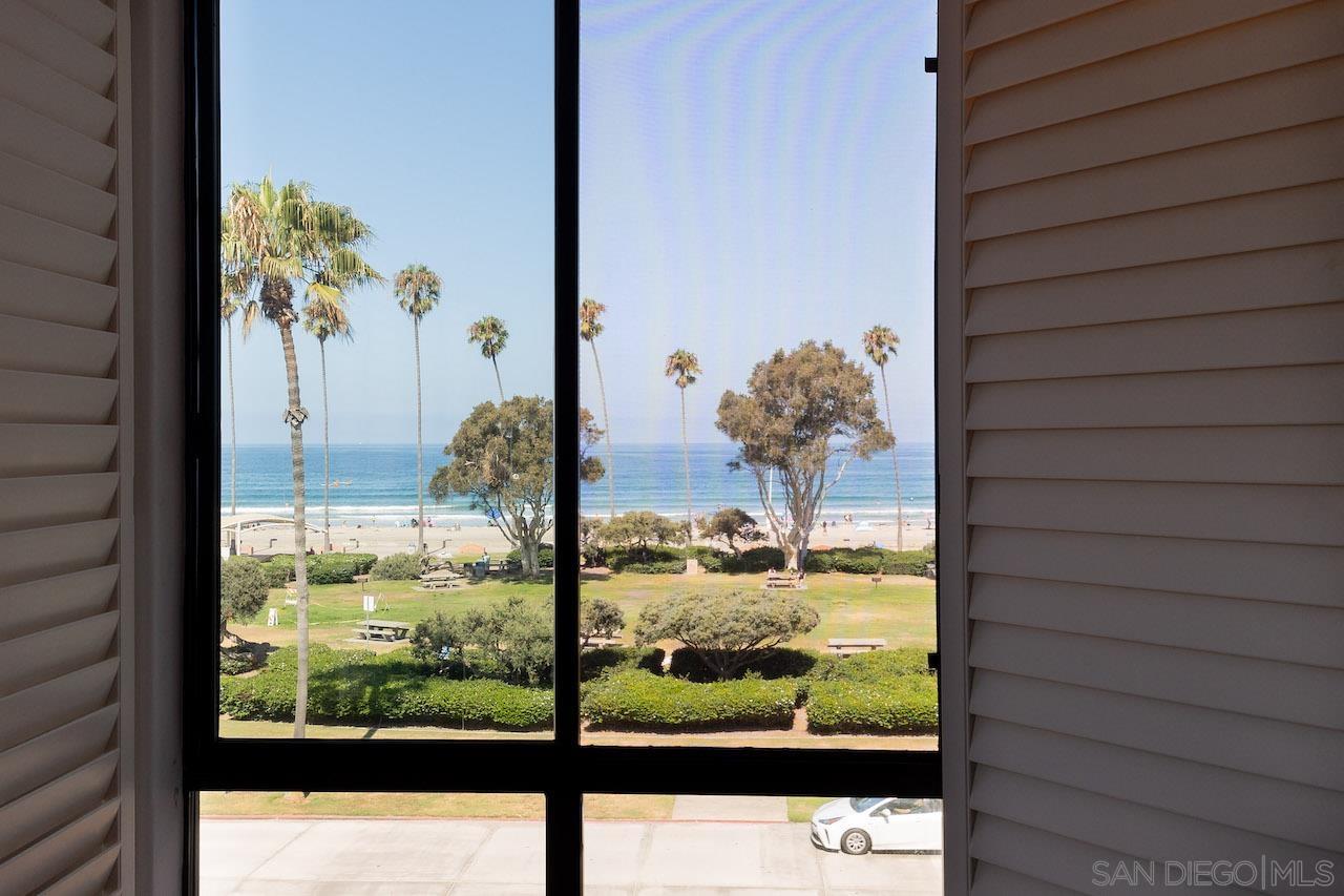 Front Image Thumbnail for SD260005467